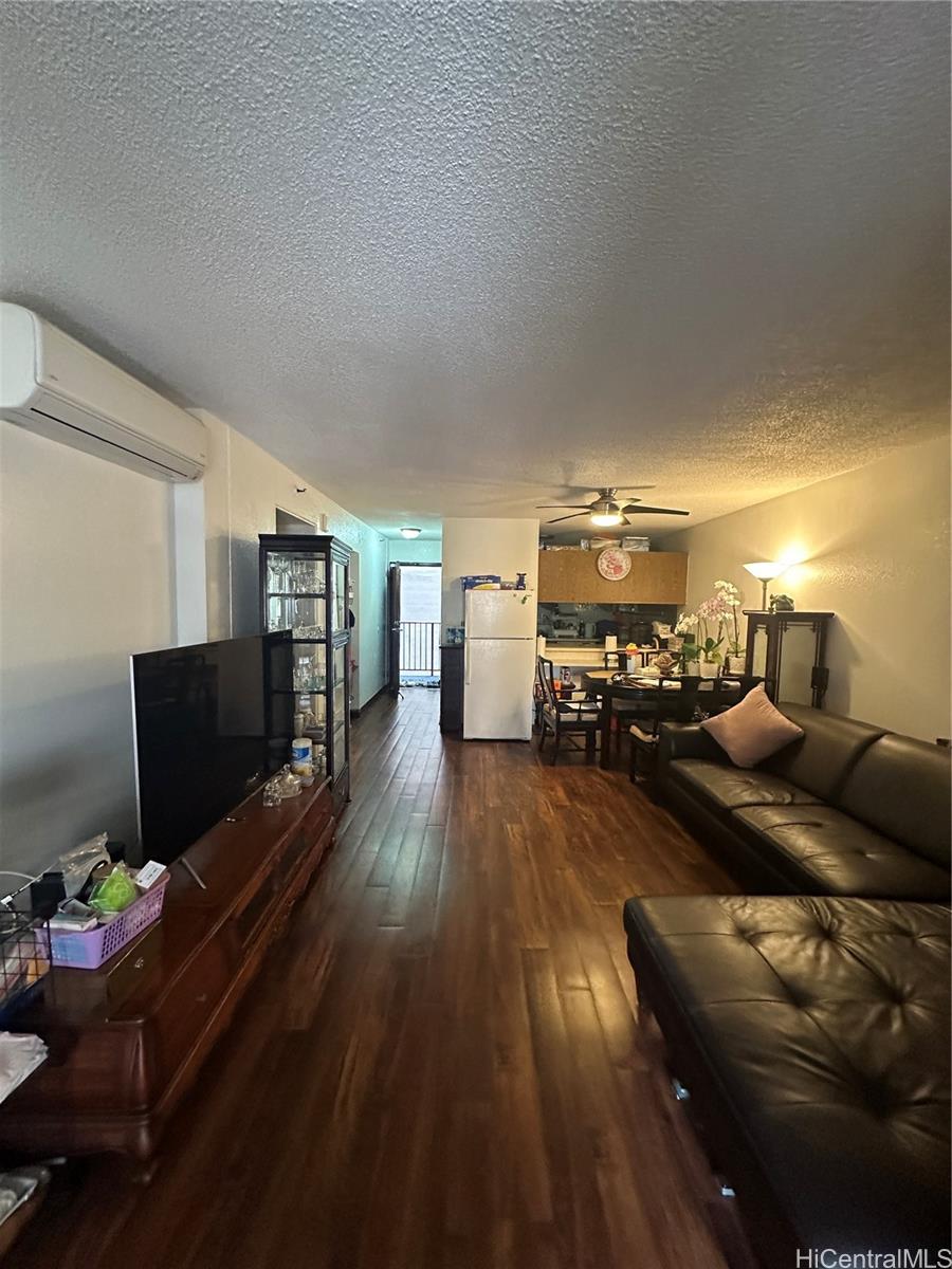 Park At Pearlridge condo # B609, Aiea, Hawaii - photo 2 of 12