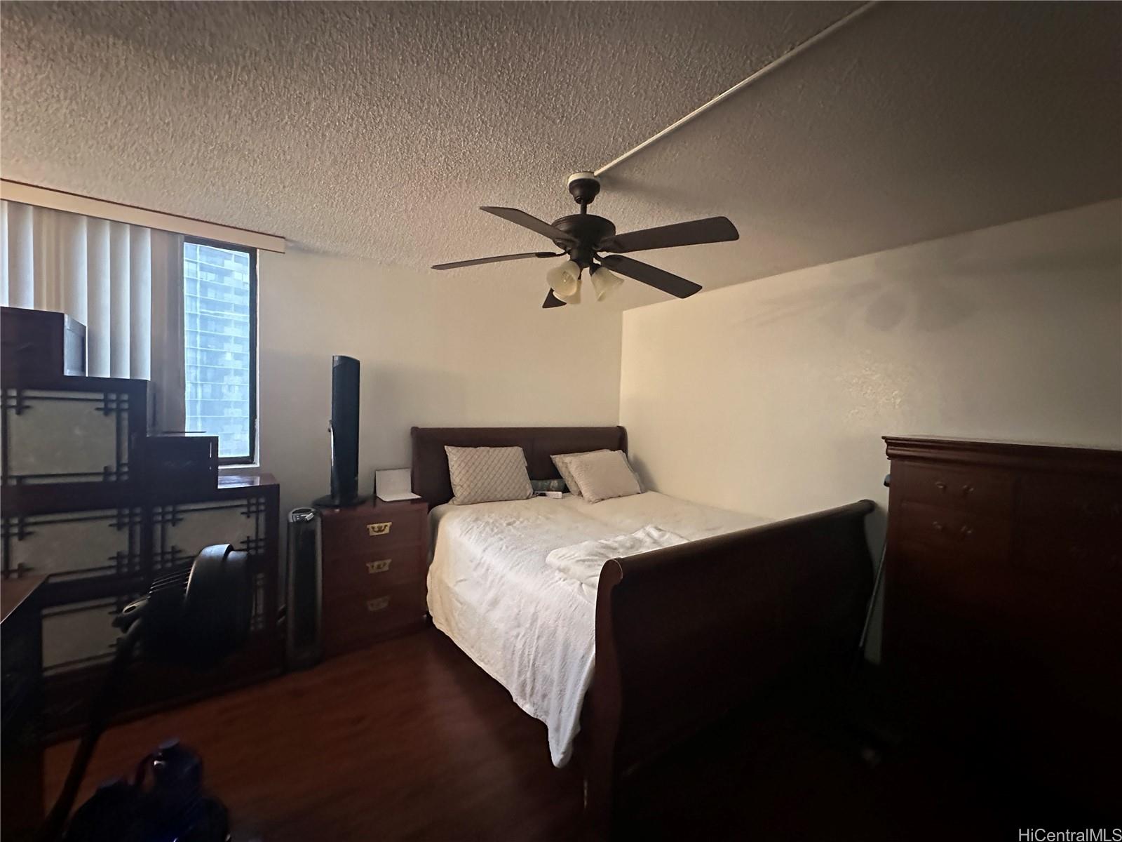 Park At Pearlridge condo # B609, Aiea, Hawaii - photo 6 of 12