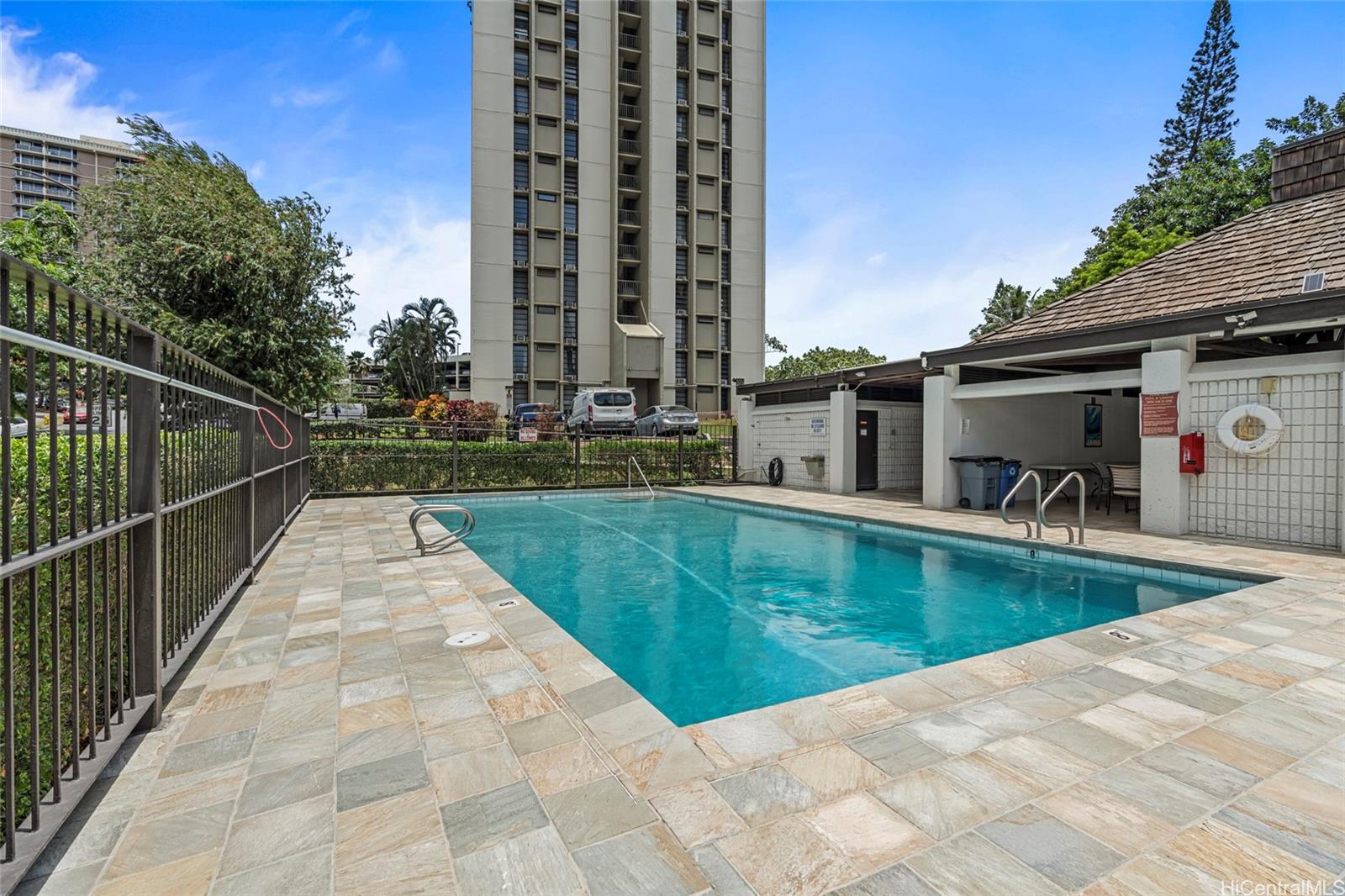 Pearl 1 condo # 10C, Aiea, Hawaii - photo 12 of 16