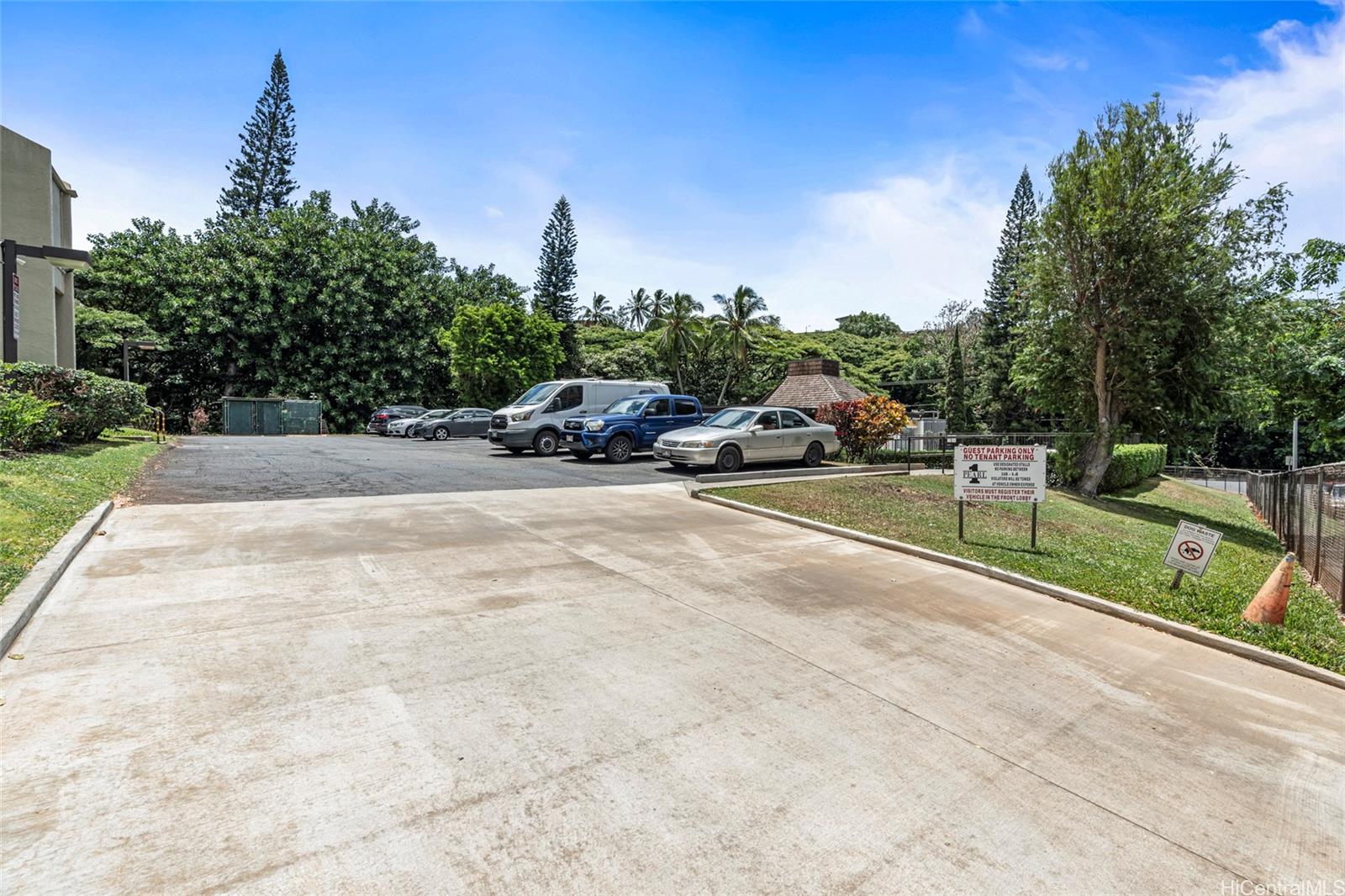 Pearl 1 condo # 10C, Aiea, Hawaii - photo 15 of 16