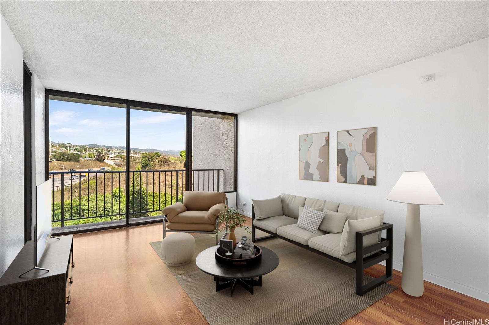 Pearl 1 condo # 10C, Aiea, Hawaii - photo 3 of 16