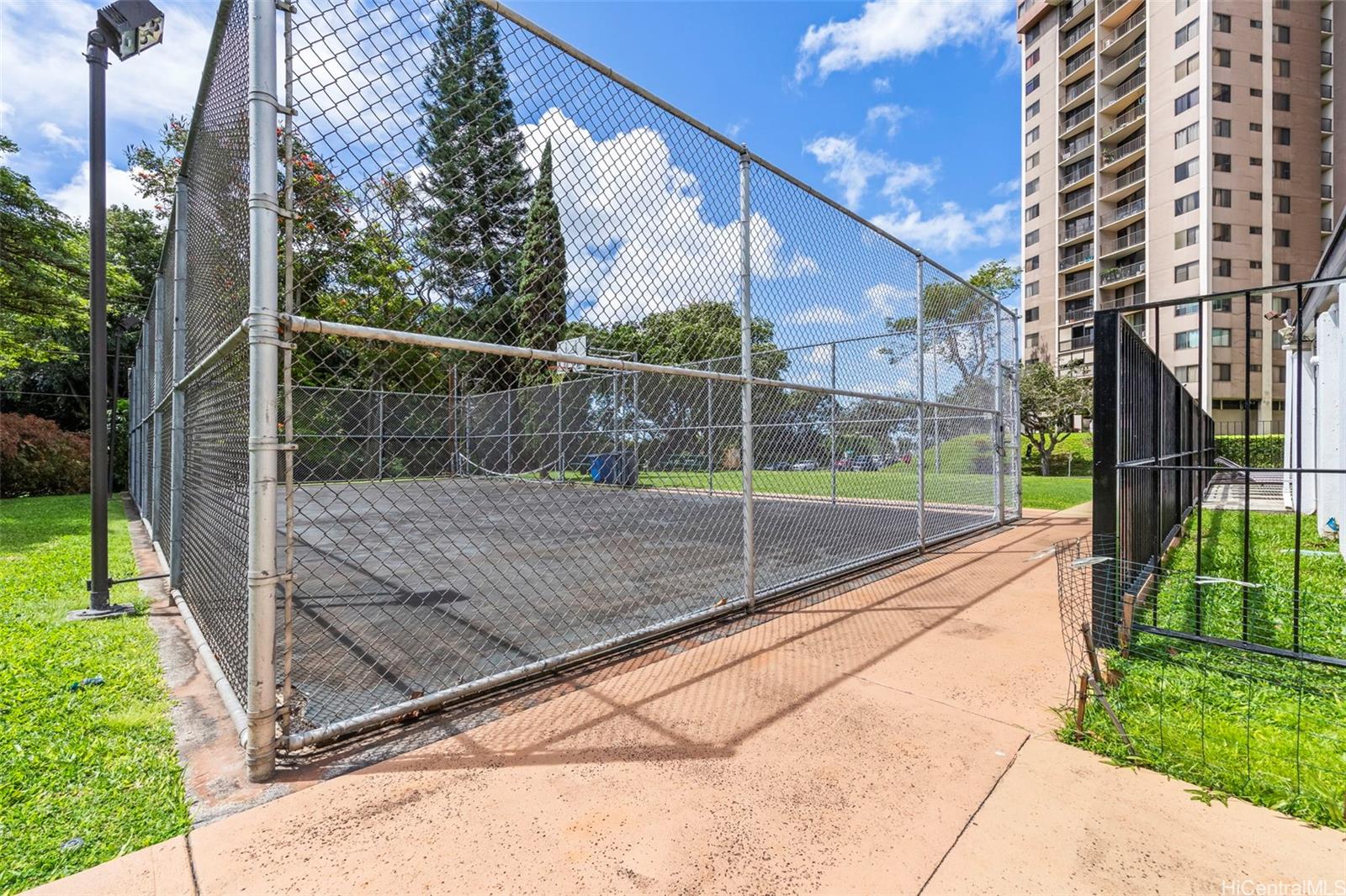 Pearl 1 condo # 14A, Aiea, Hawaii - photo 16 of 23