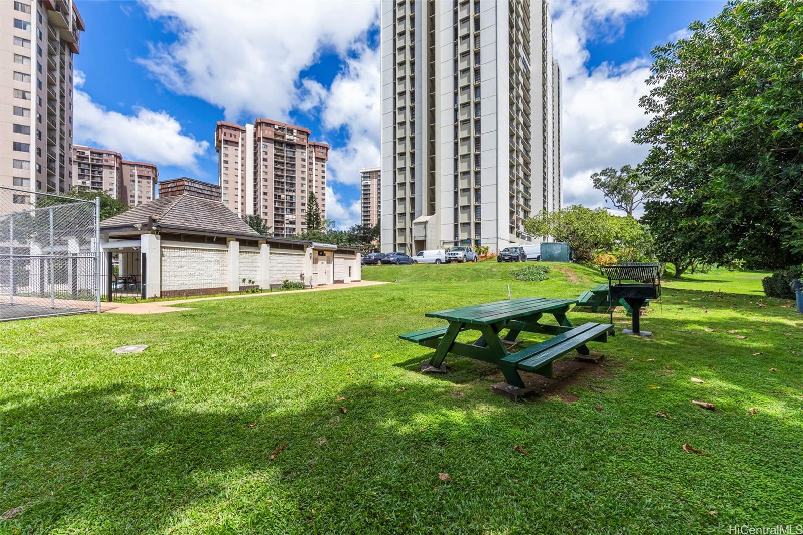 Pearl 1 condo # 14A, Aiea, Hawaii - photo 17 of 23