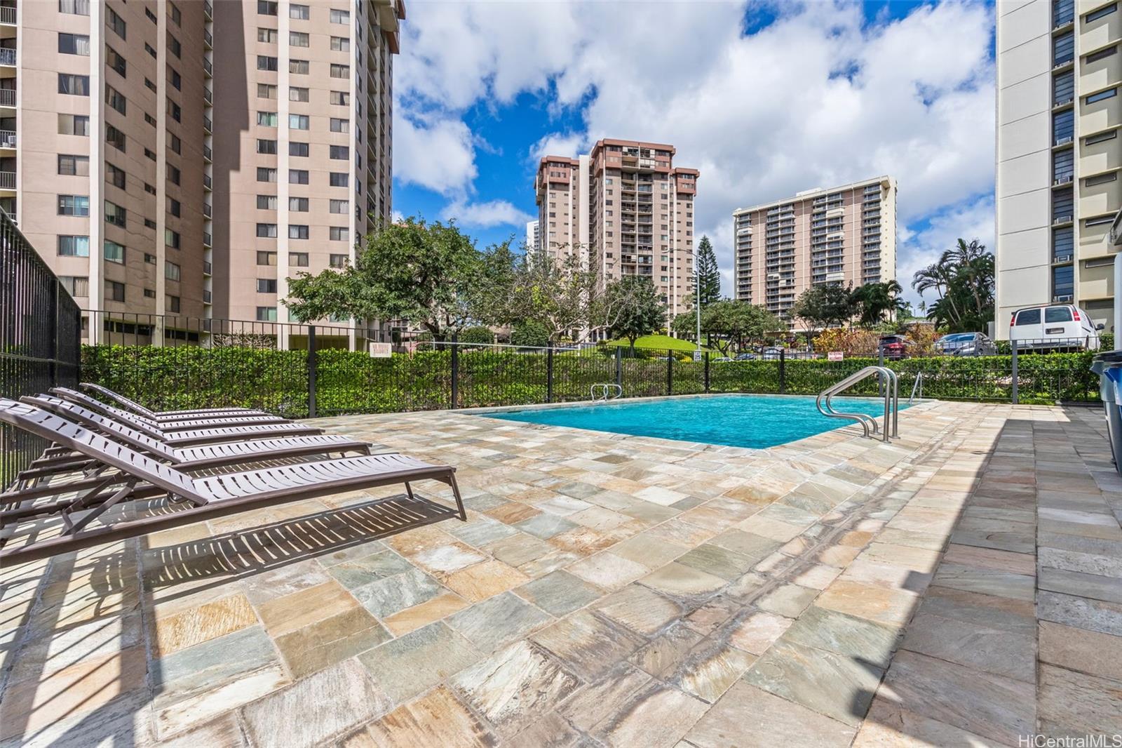 Pearl 1 condo # 14A, Aiea, Hawaii - photo 18 of 23