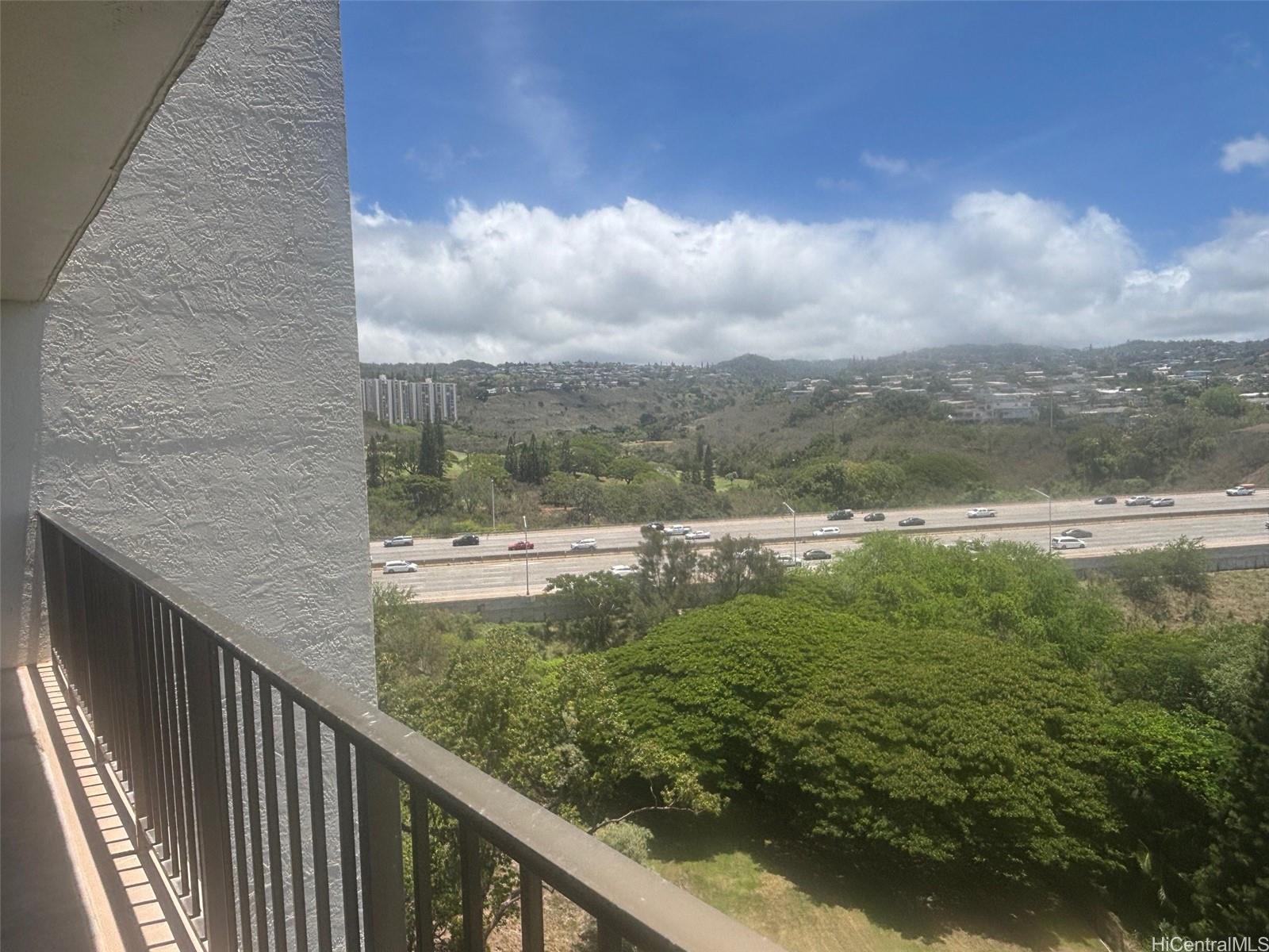 Pearl 1 condo # 14E, Aiea, Hawaii - photo 2 of 16