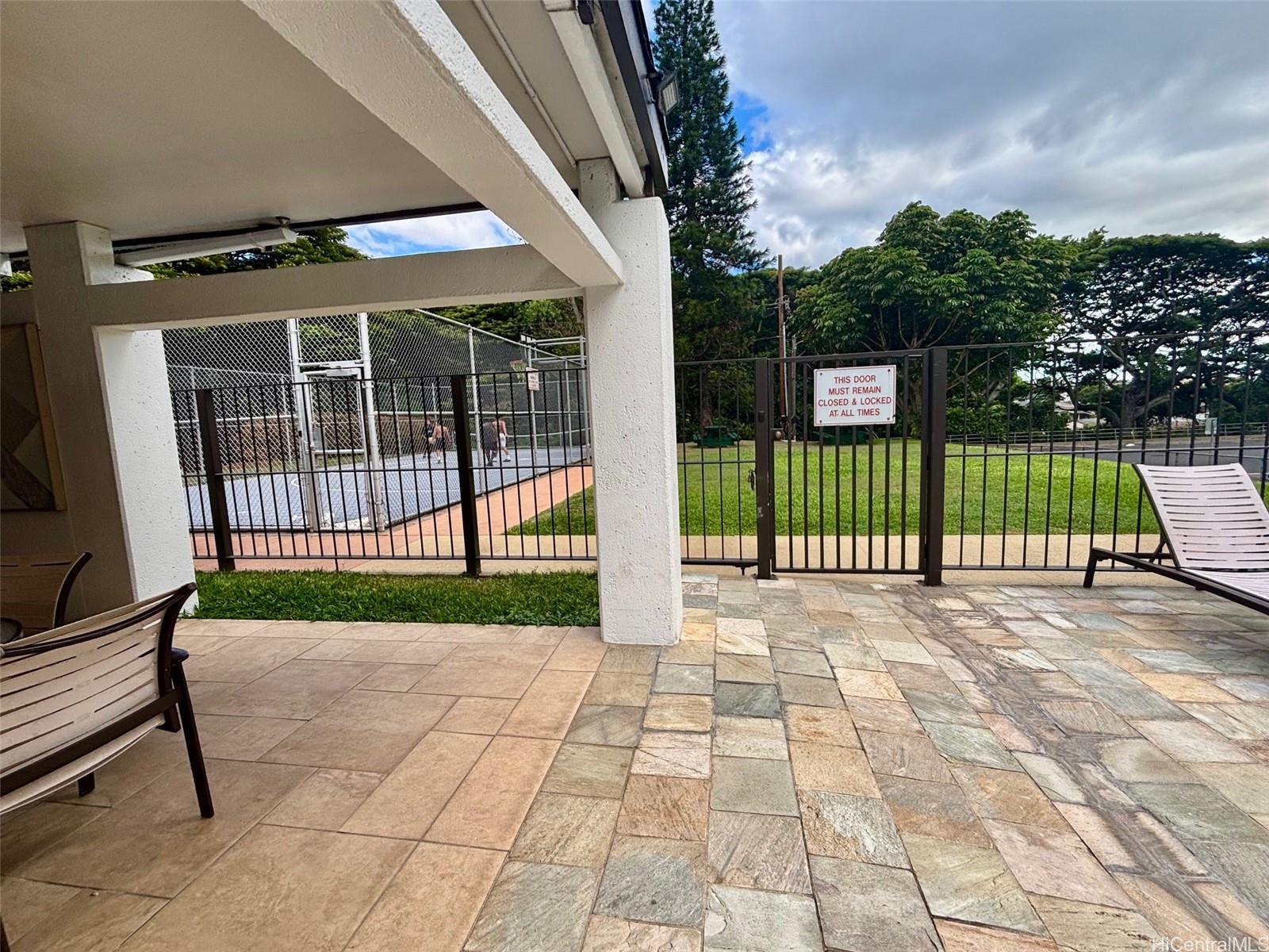 Pearl 1 condo # 14E, Aiea, Hawaii - photo 12 of 16