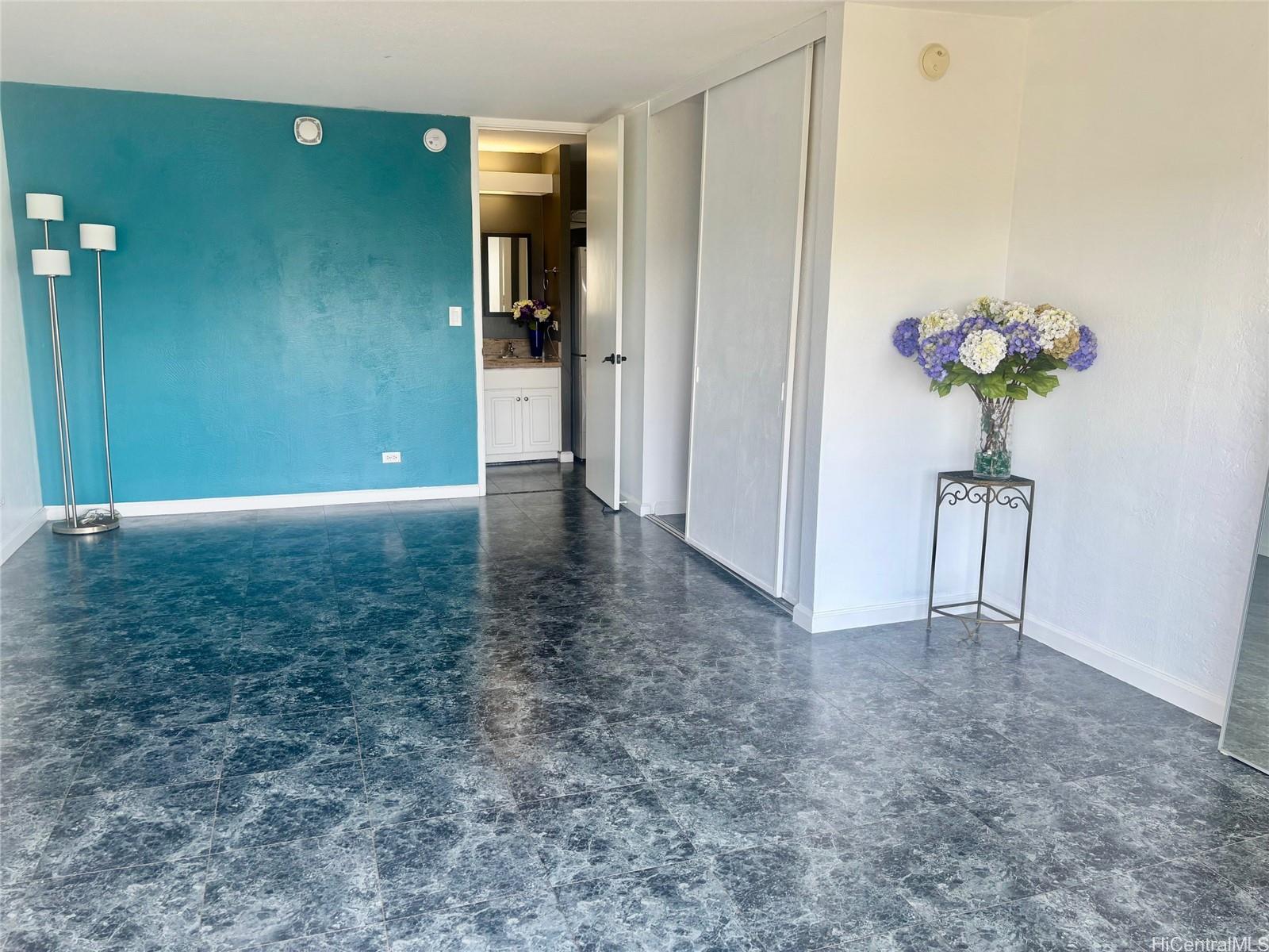 Pearl 1 condo # 14E, Aiea, Hawaii - photo 4 of 16