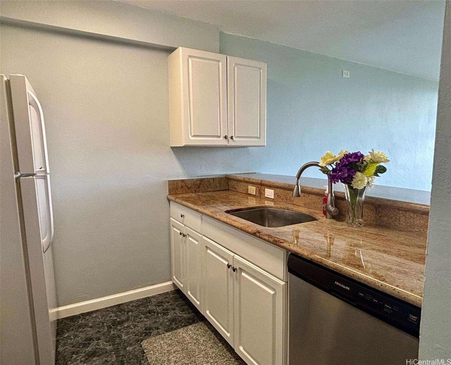 Pearl 1 condo # 14E, Aiea, Hawaii - photo 2 of 23