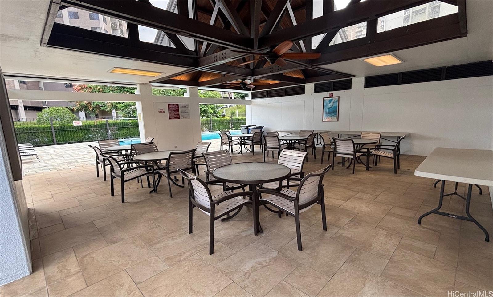 Pearl 1 condo # 14E, Aiea, Hawaii - photo 17 of 21