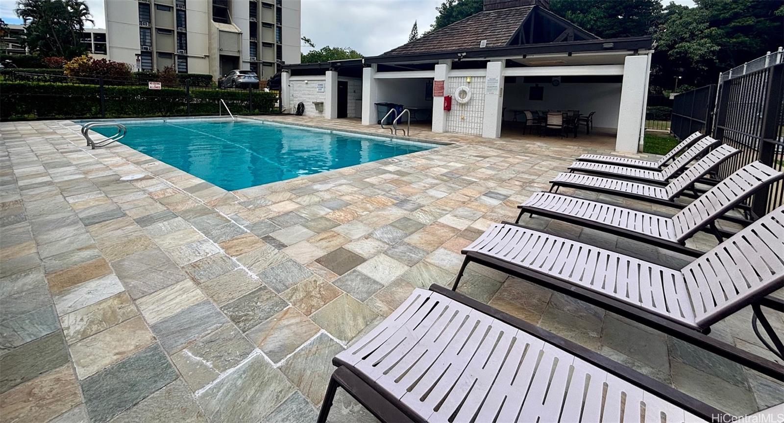 Pearl 1 condo # 14E, Aiea, Hawaii - photo 18 of 23