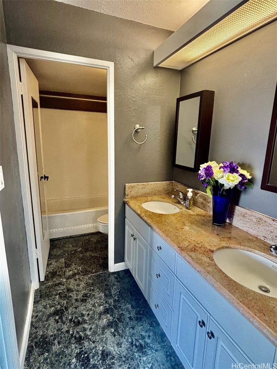 Pearl 1 condo # 14E, Aiea, Hawaii - photo 8 of 21