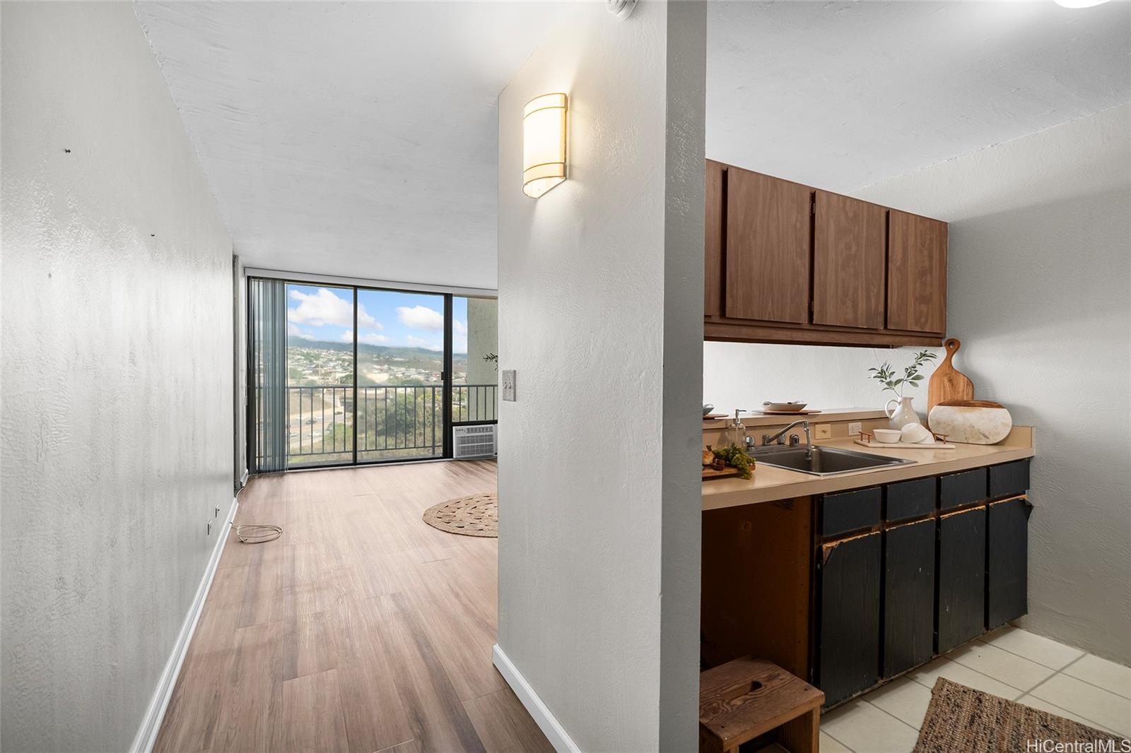 Pearl 1 condo # 16C, Aiea, Hawaii - photo 14 of 15