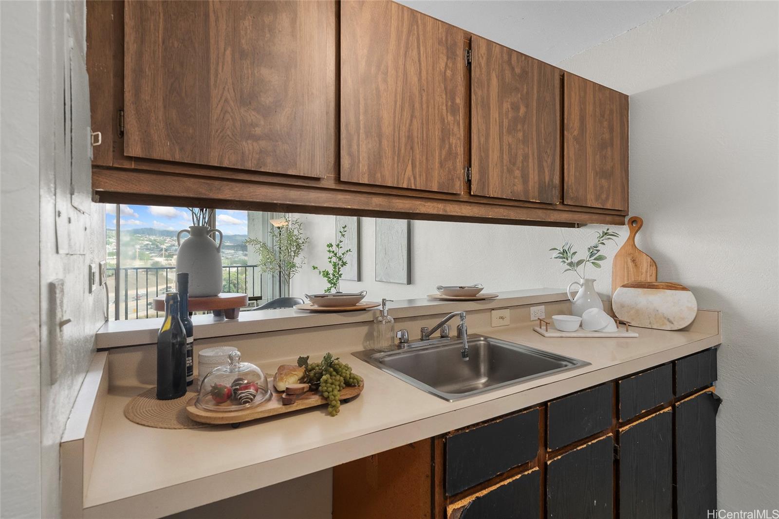 Pearl 1 condo # 16C, Aiea, Hawaii - photo 4 of 15