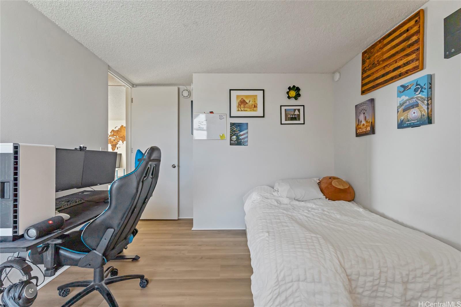 Pearl 1 condo # 17A, Aiea, Hawaii - photo 8 of 19