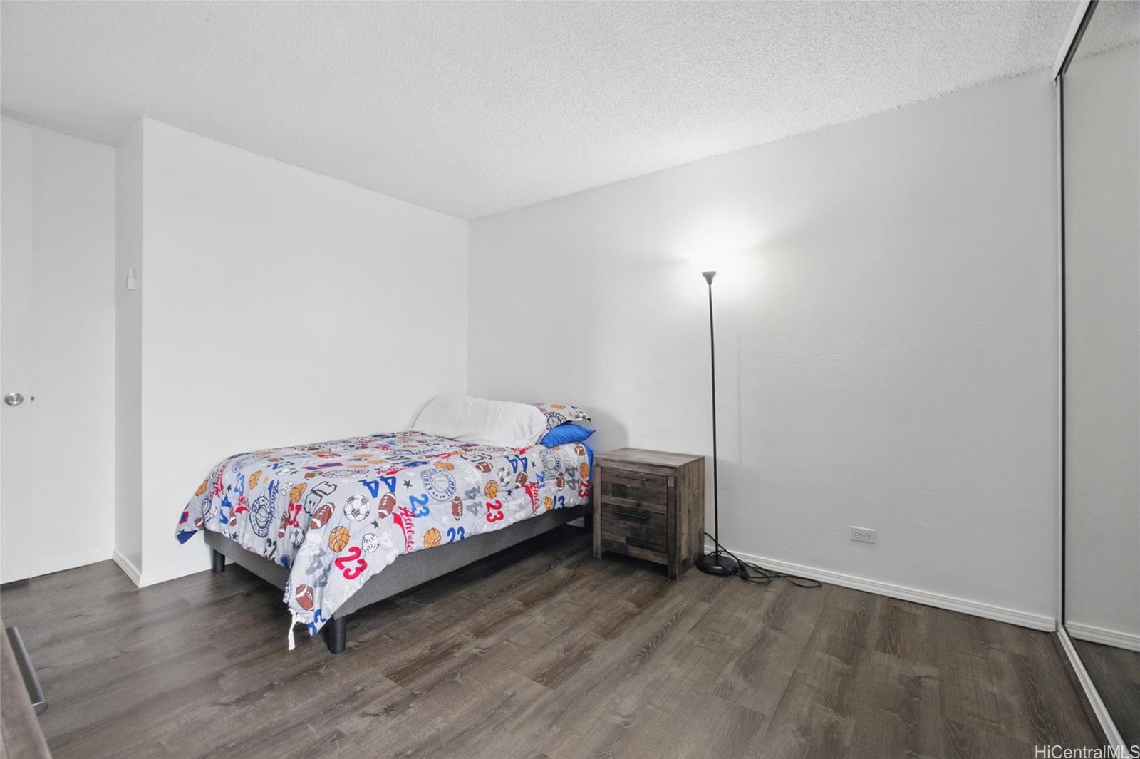 Pearl 1 condo # 18A, Aiea, Hawaii - photo 4 of 20