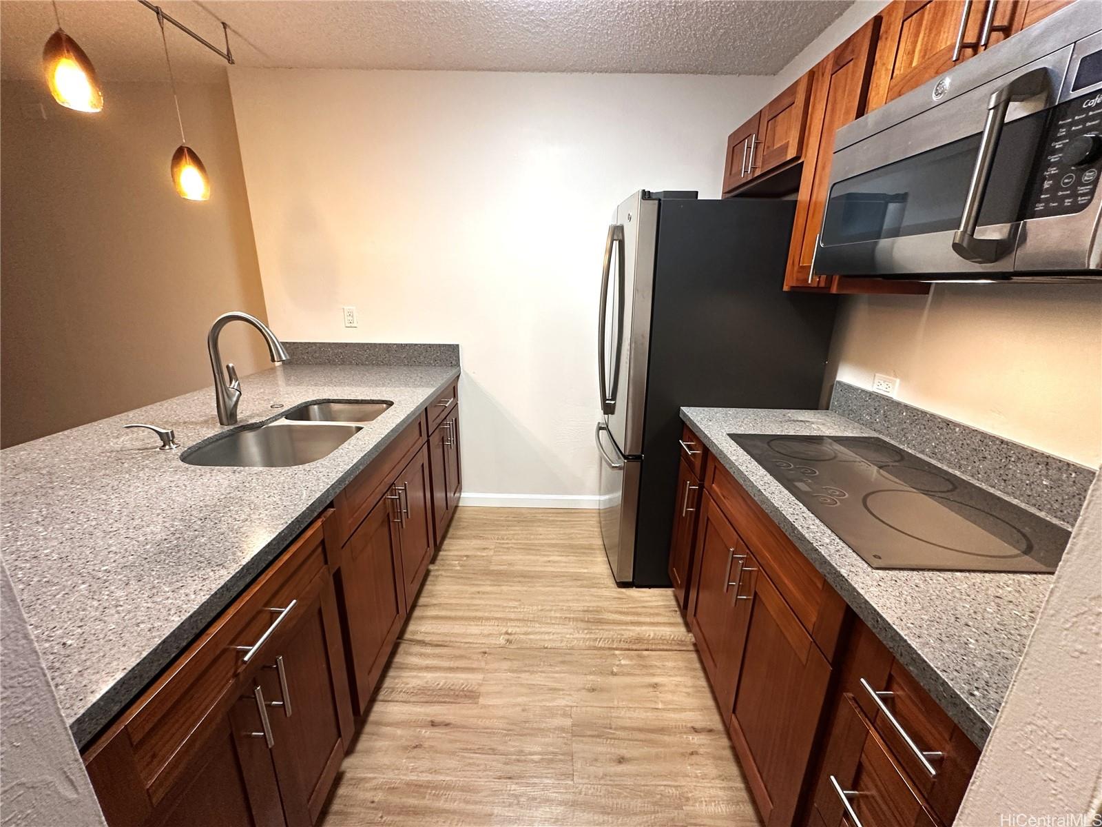 Pearl 1 condo # 20F, Aiea, Hawaii - photo 13 of 25