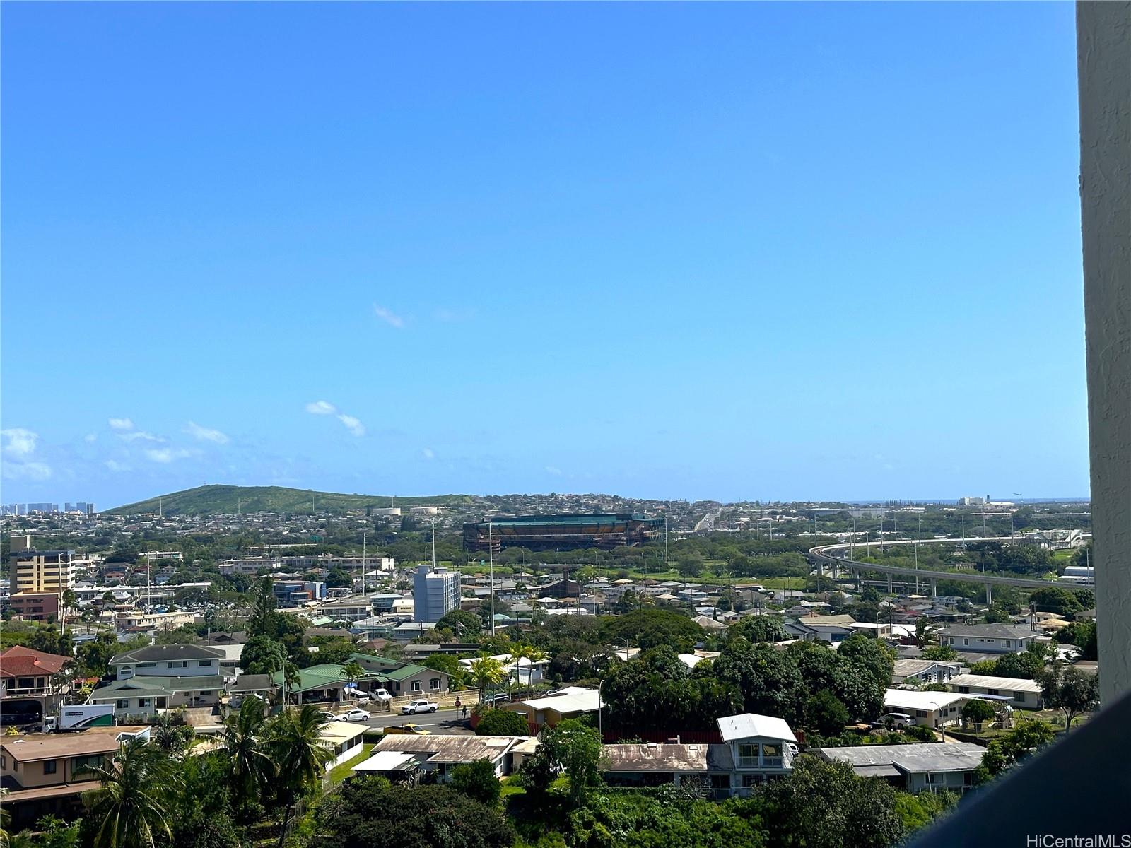 Pearl 1 condo # 20F, Aiea, Hawaii - photo 4 of 25