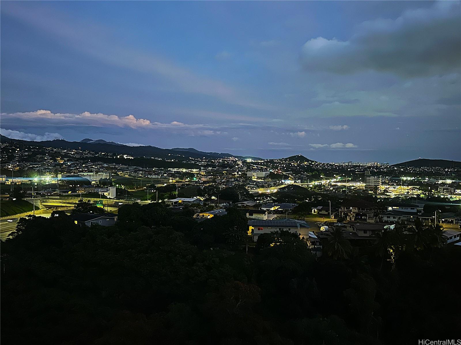 Pearl 1 condo # 20F, Aiea, Hawaii - photo 7 of 25