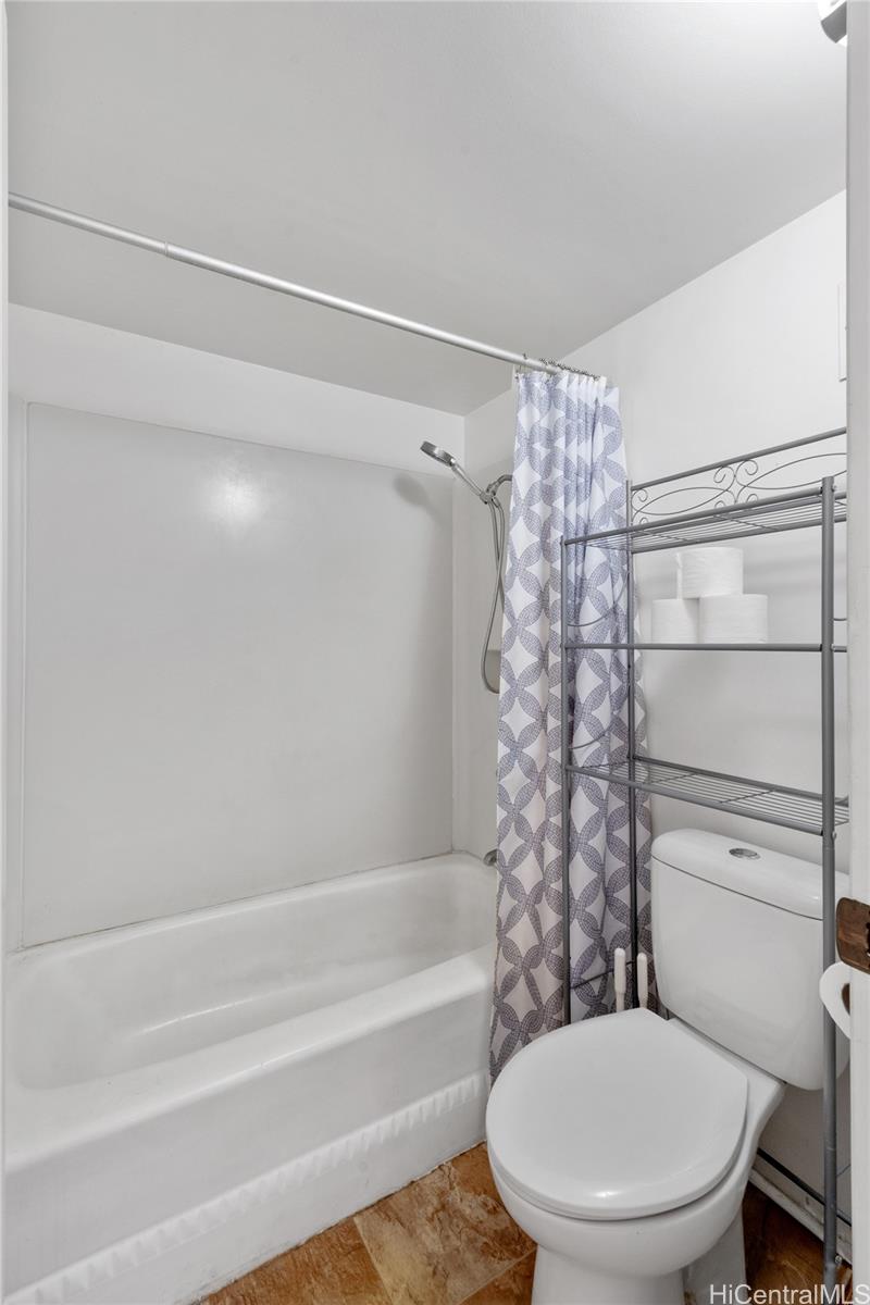 Pearl 1 condo # 22M, Aiea, Hawaii - photo 12 of 16