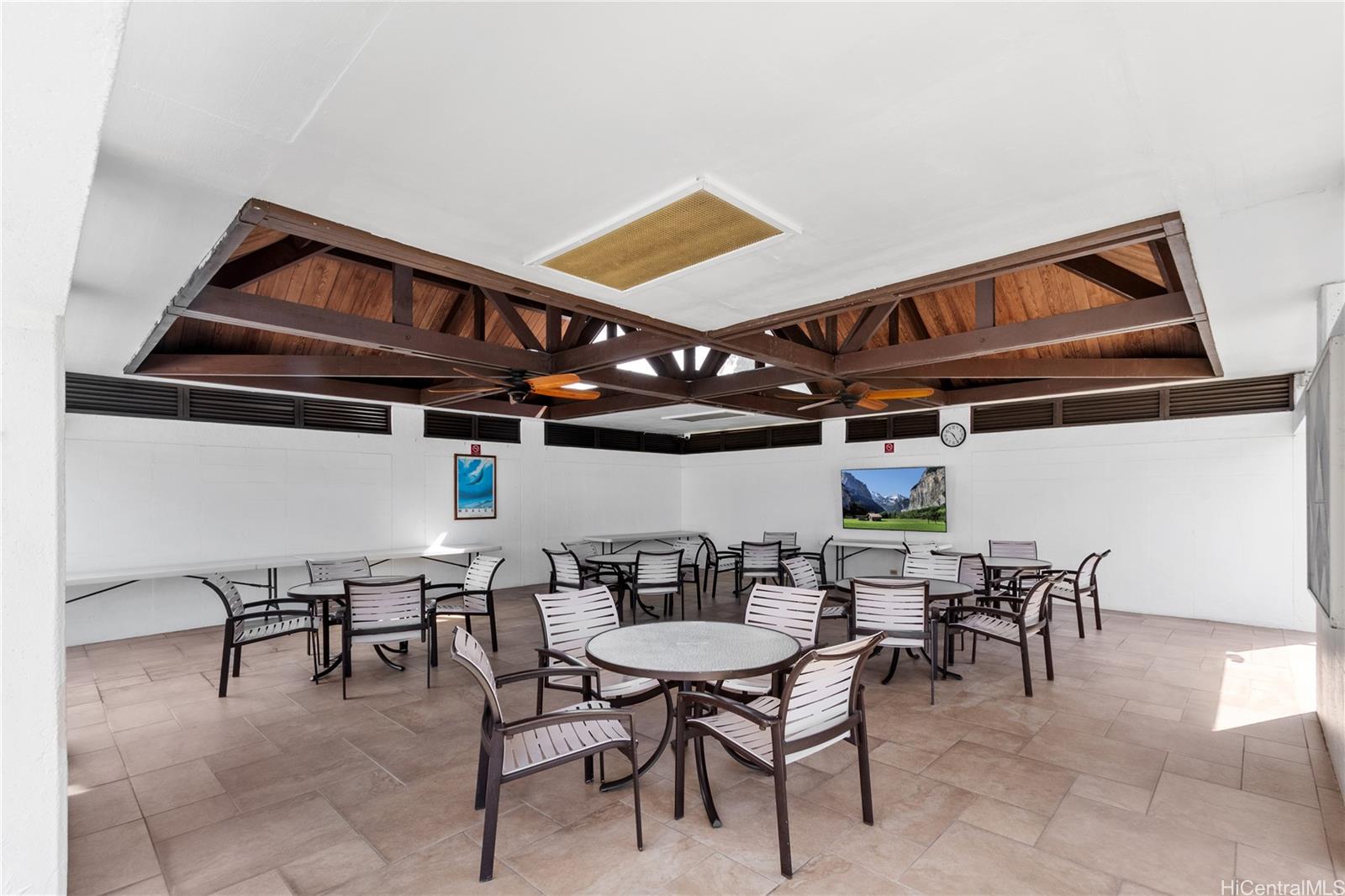 Pearl 1 condo # 22M, Aiea, Hawaii - photo 13 of 16