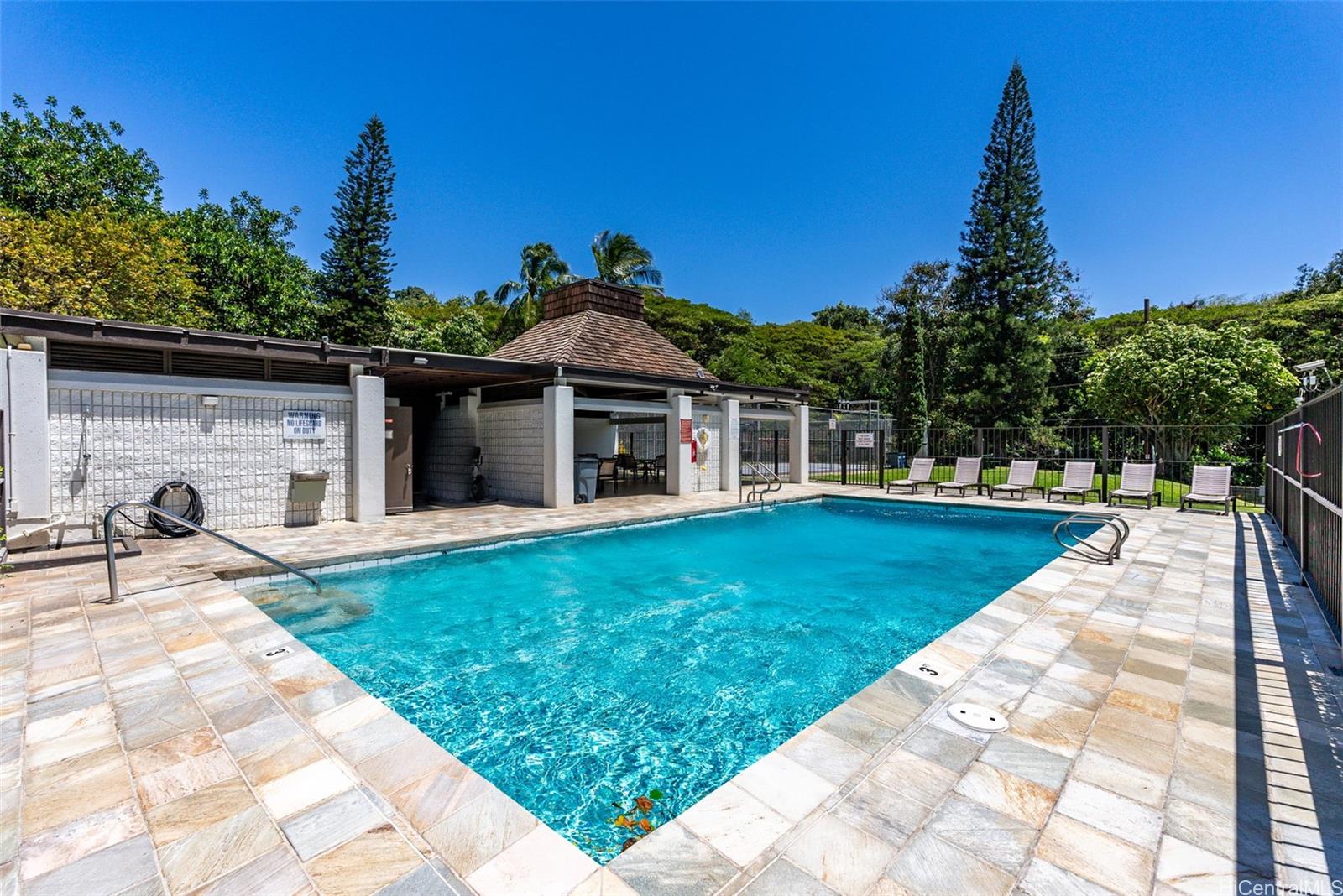 Pearl 1 condo # 2H, Aiea, Hawaii - photo 18 of 23