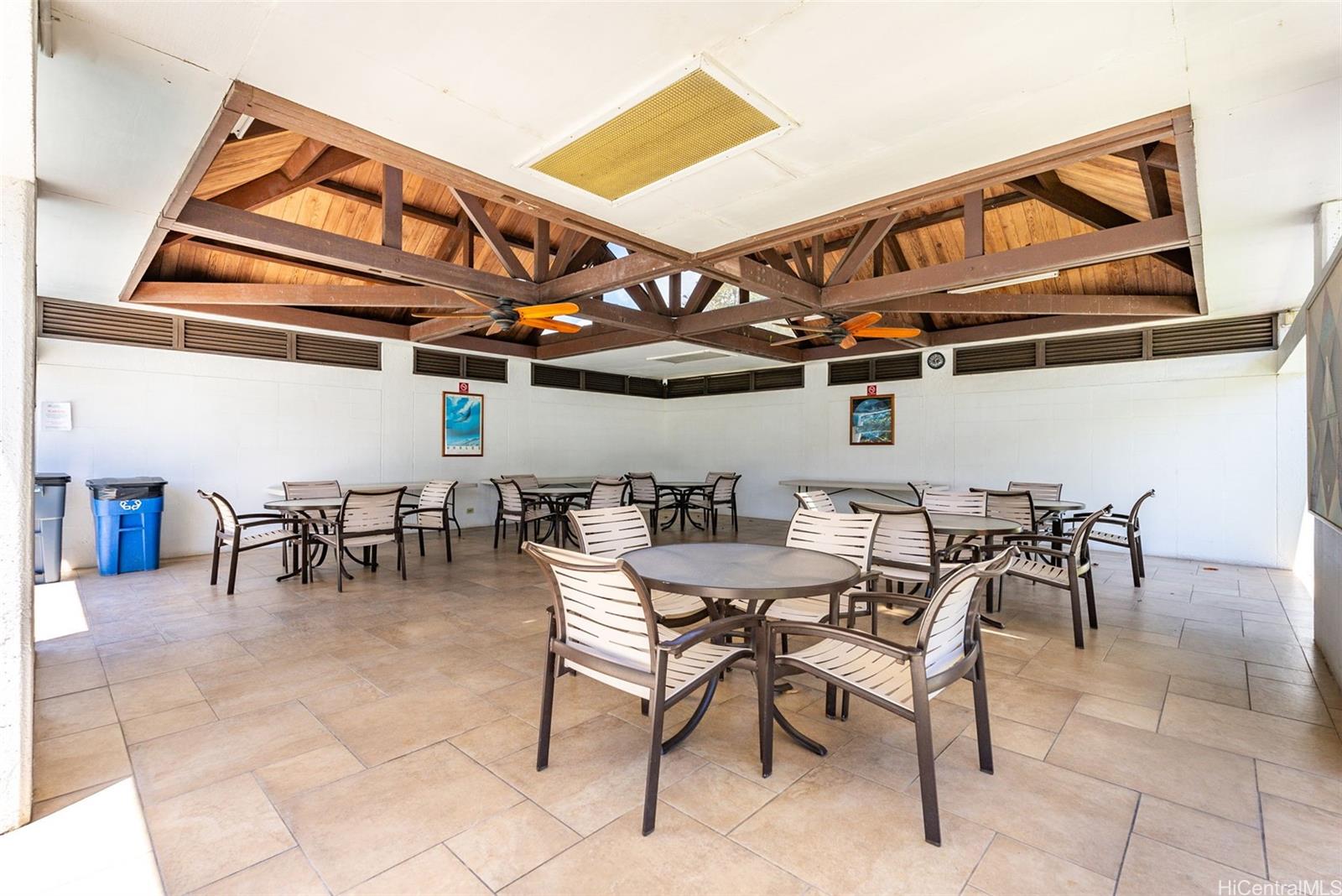 Pearl 1 condo # 2H, Aiea, Hawaii - photo 20 of 23