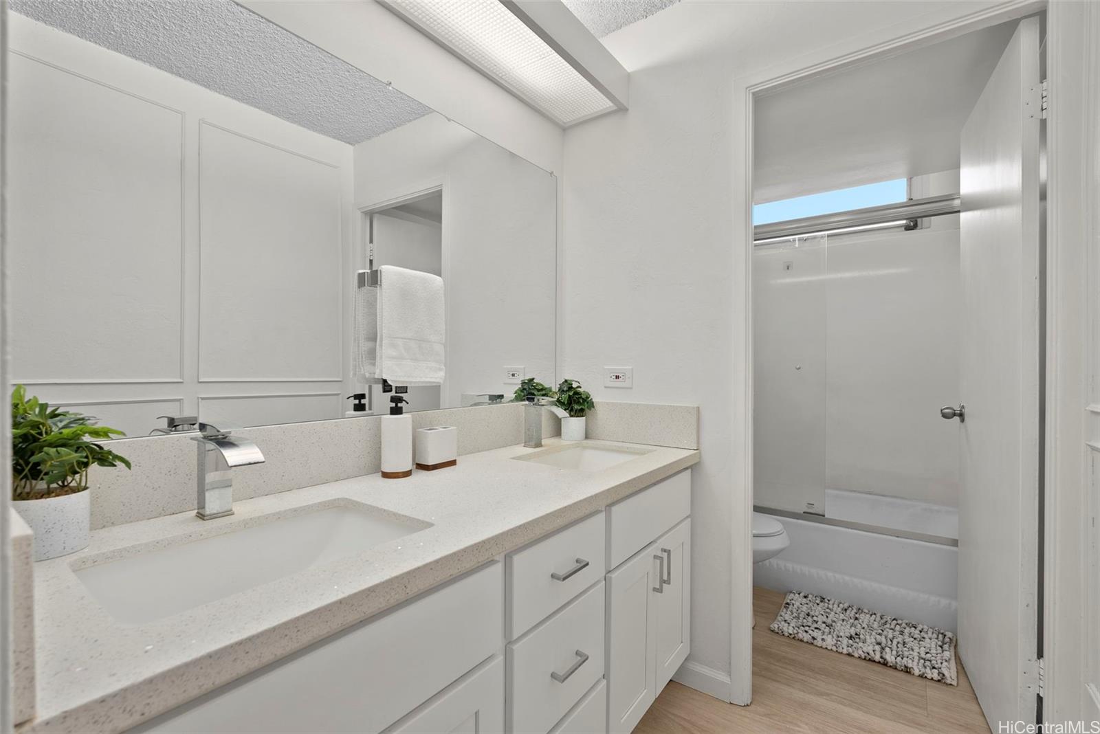 Pearl 1 condo # 2H, Aiea, Hawaii - photo 15 of 23