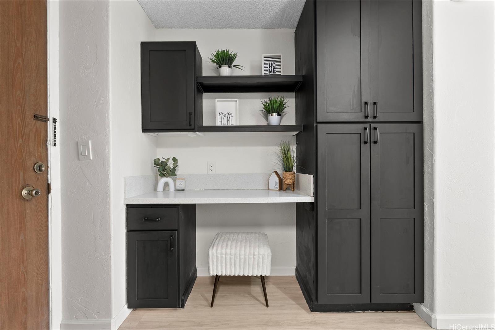 Pearl 1 condo # 2H, Aiea, Hawaii - photo 4 of 23