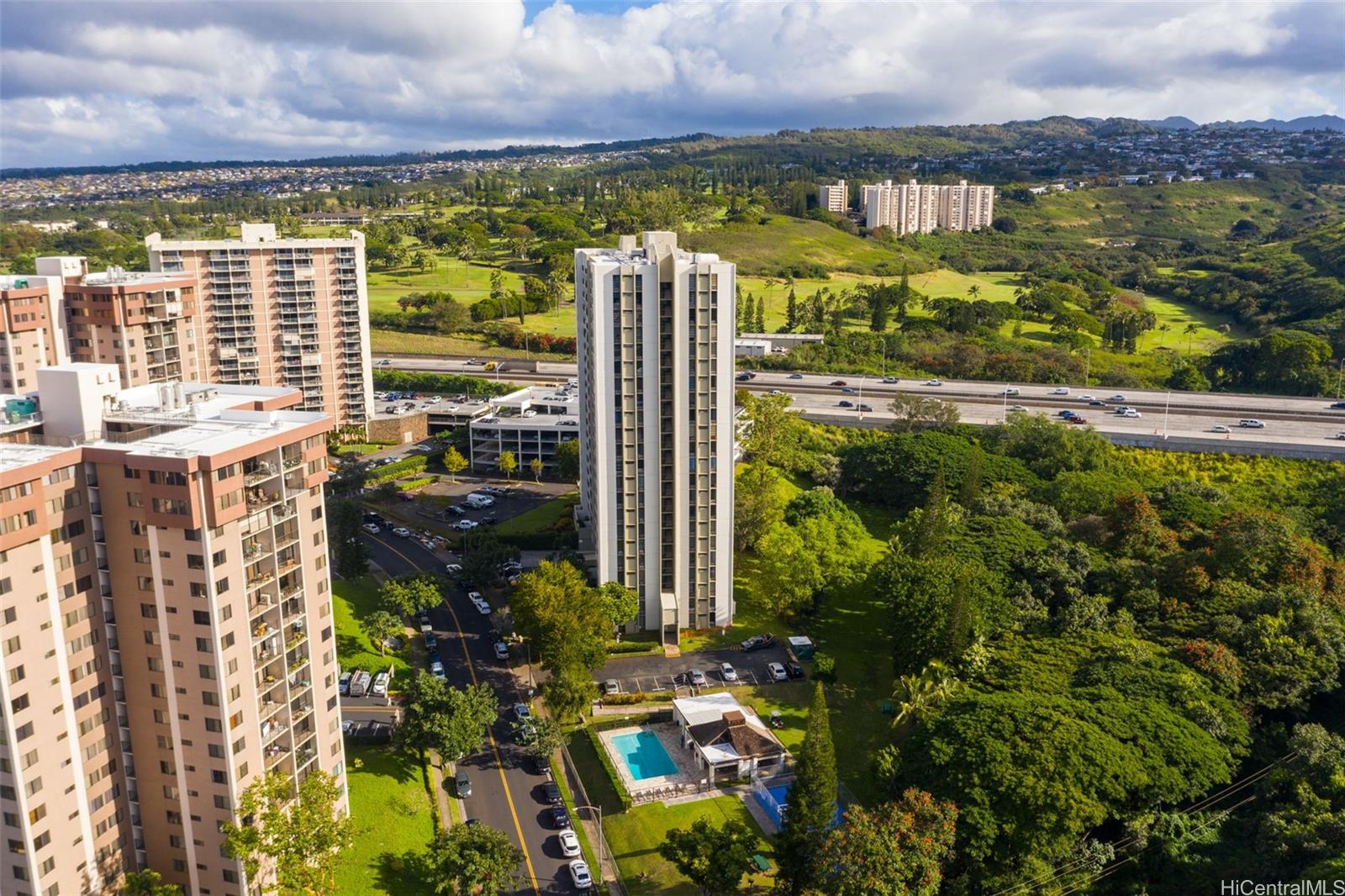 Pearl 1 condos for sale in Pearlridge Oahu