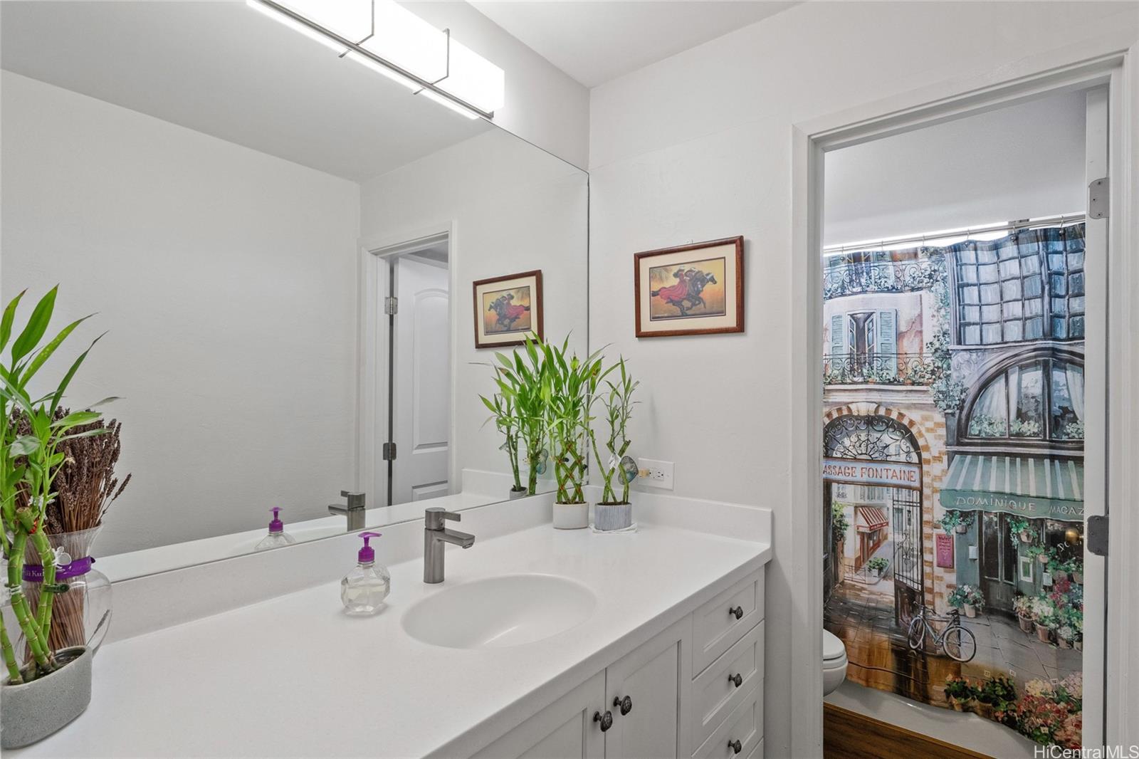 Pearl 1 condo # 6H, Aiea, Hawaii - photo 4 of 10