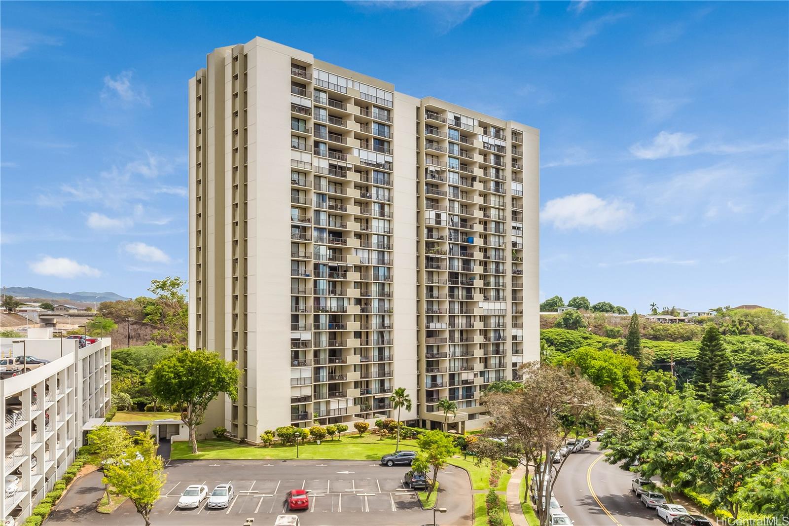 Pearl 1 condo # 7G, Aiea, Hawaii - photo 2 of 25
