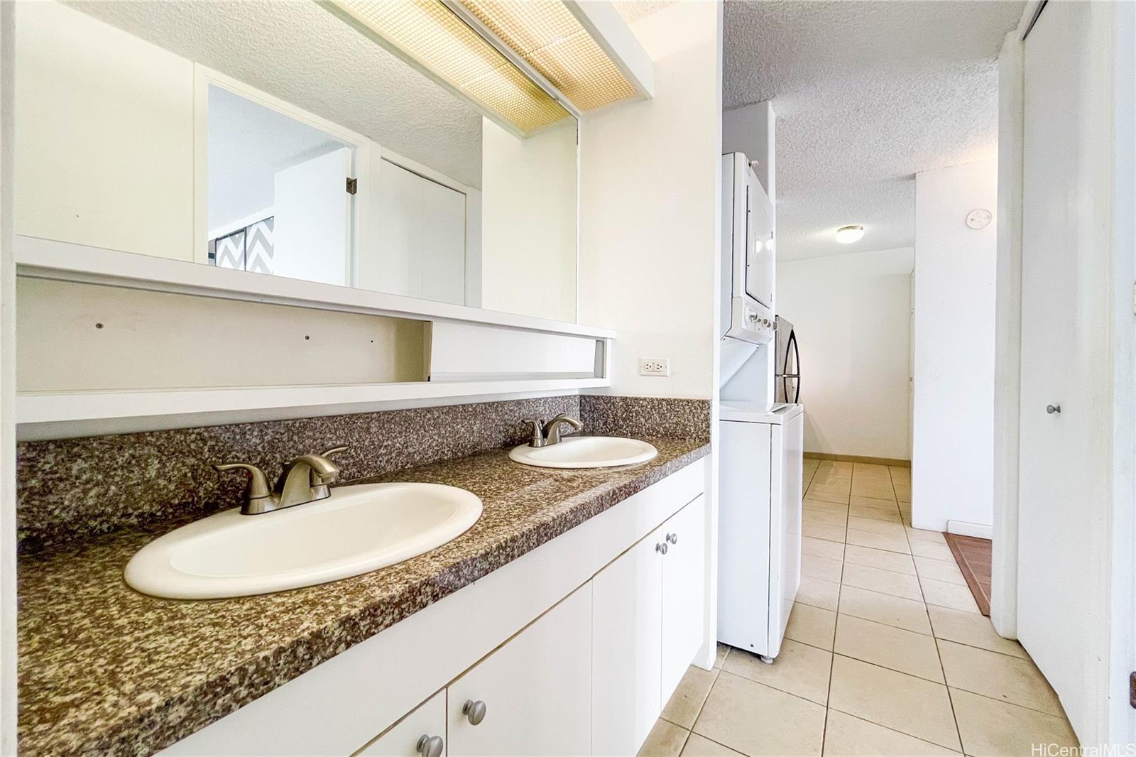 Pearl 1 condo # 7M, Aiea, Hawaii - photo 14 of 25