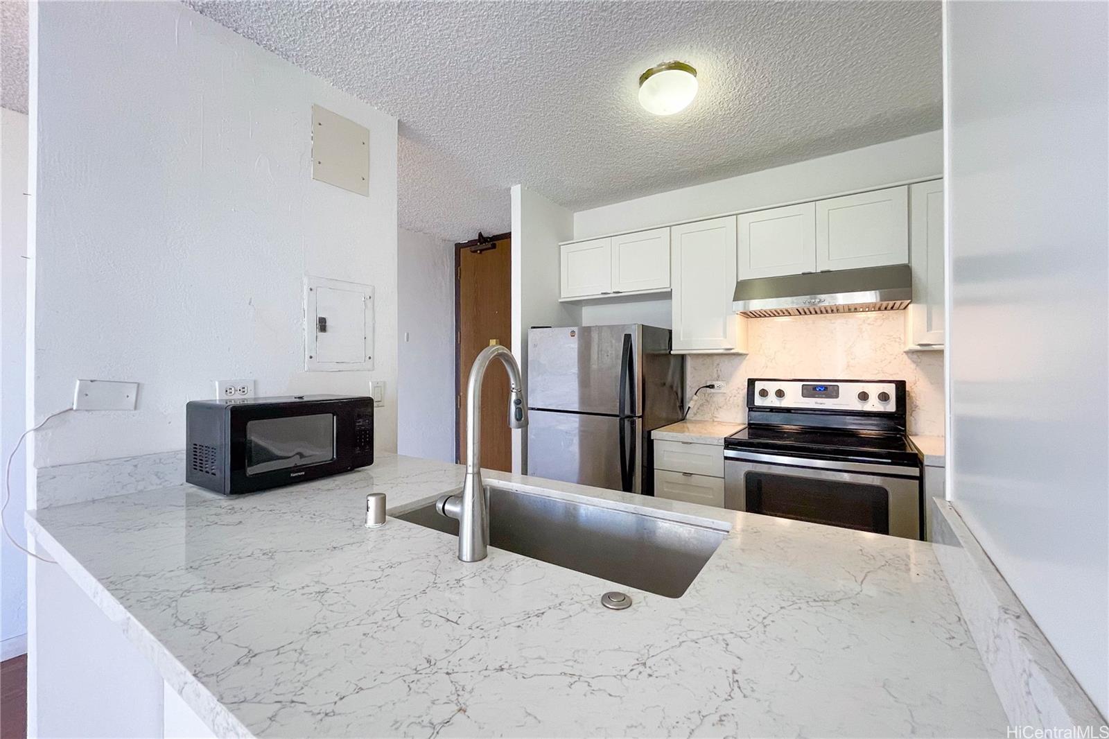 Pearl 1 condo # 7M, Aiea, Hawaii - photo 9 of 25