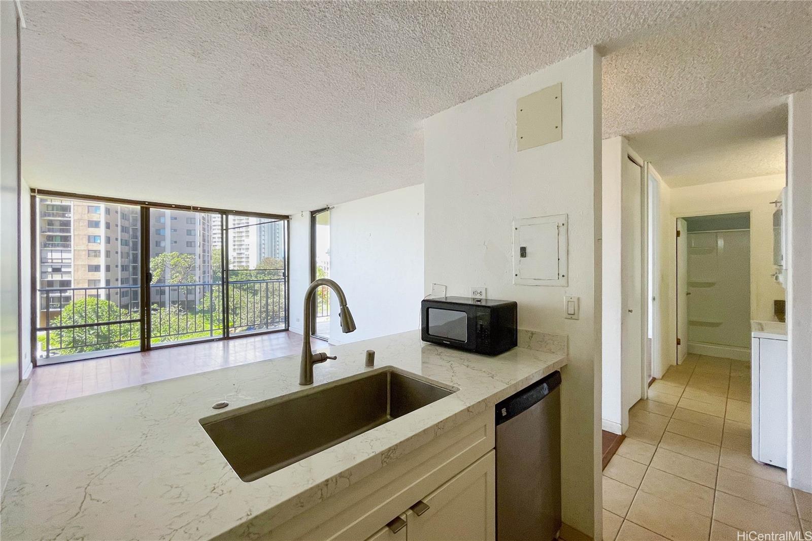 Pearl 1 condo # 7M, Aiea, Hawaii - photo 10 of 25