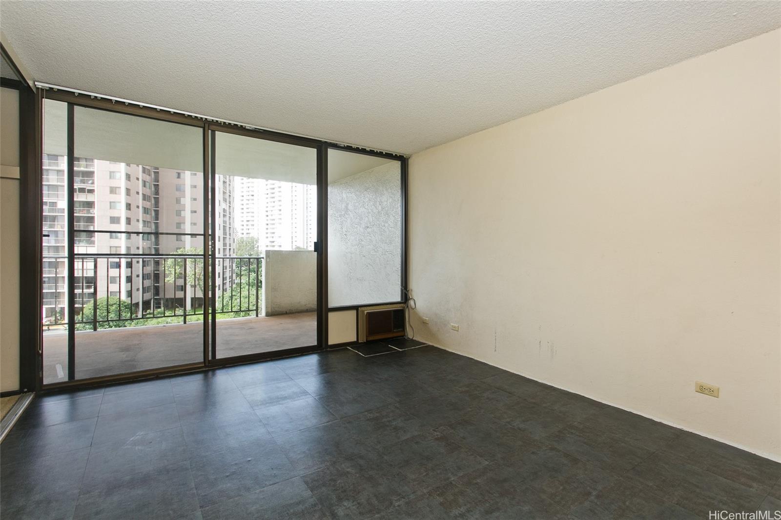 Pearl 1 condo # 8M, Aiea, Hawaii - photo 4 of 9