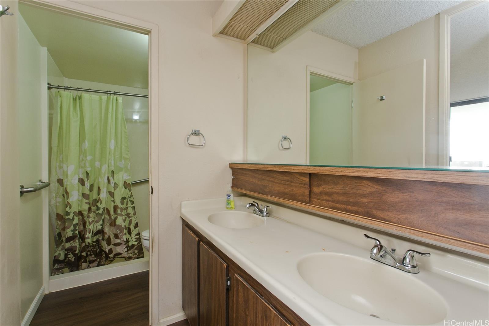 Pearl 1 condo # 8M, Aiea, Hawaii - photo 6 of 9