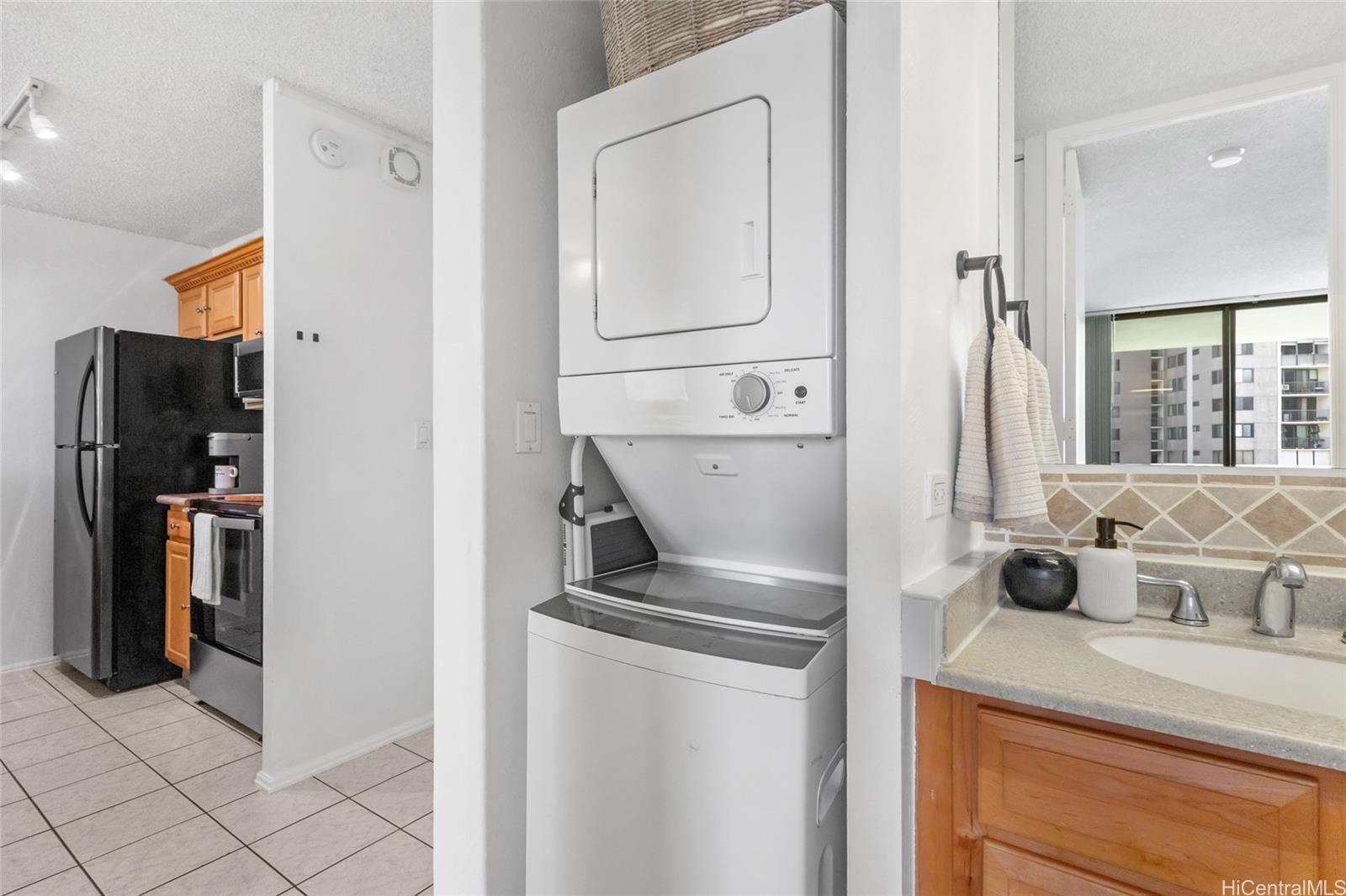 Pearl 1 condo # 8N, Aiea, Hawaii - photo 11 of 15