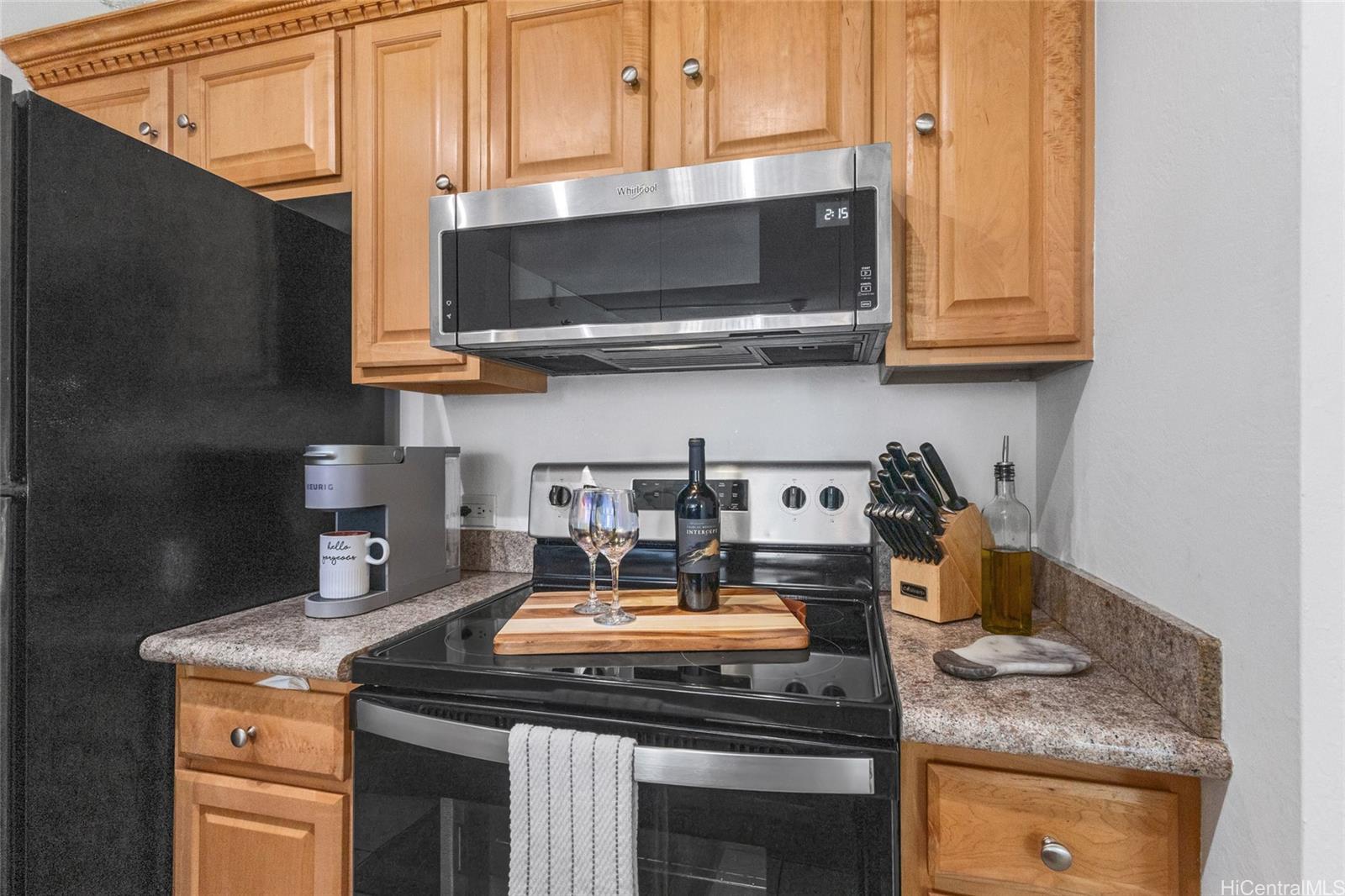 Pearl 1 condo # 8N, Aiea, Hawaii - photo 5 of 15