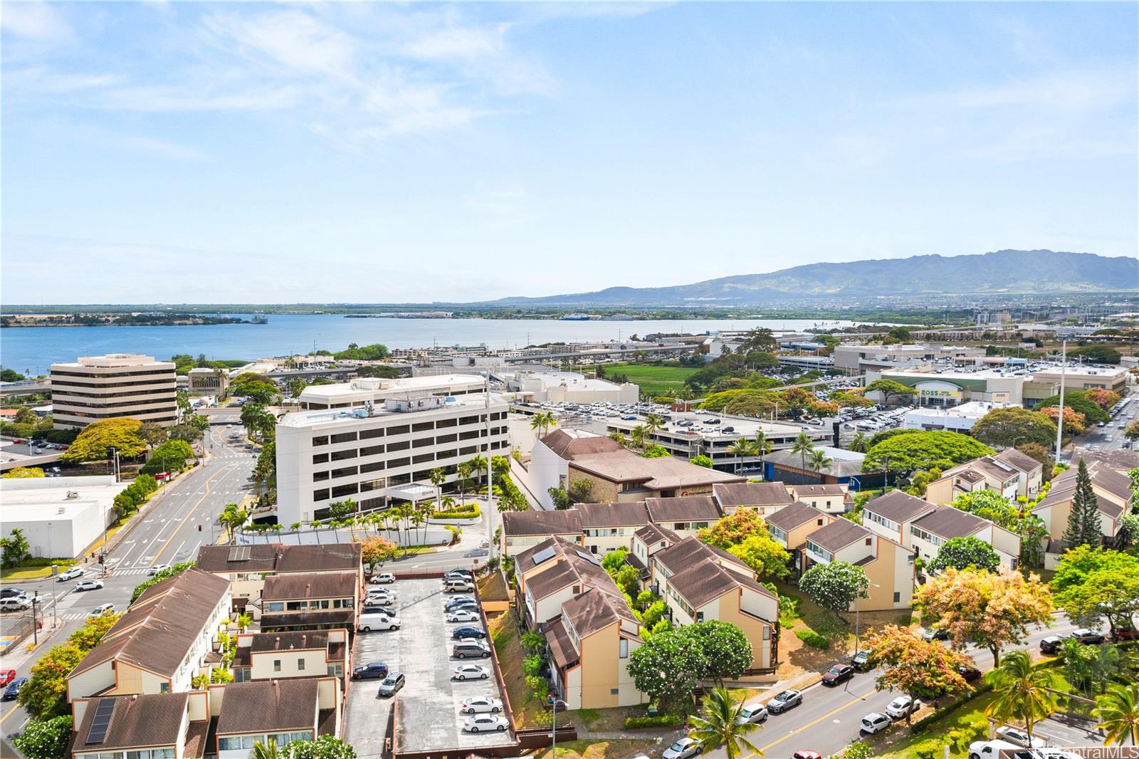 Park At Pearlridge condo # 1801, Aiea, Hawaii - photo 15 of 25