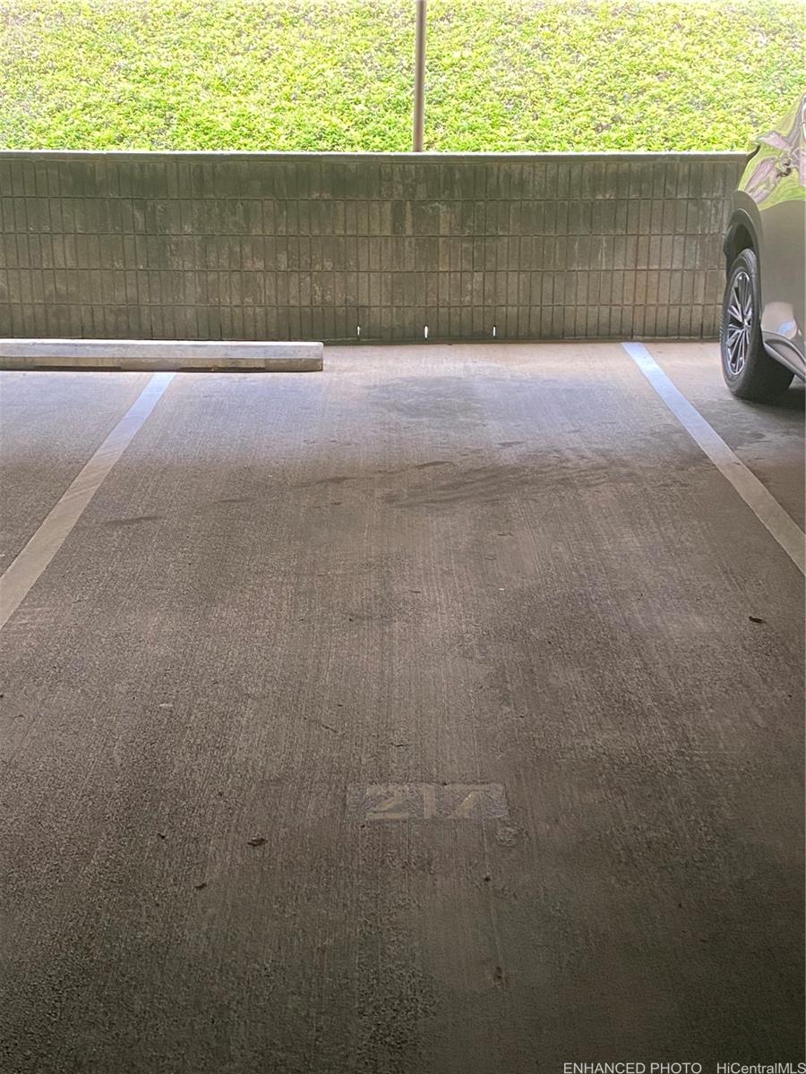 Park At Pearlridge condo # A1008, Aiea, Hawaii - photo 22 of 25