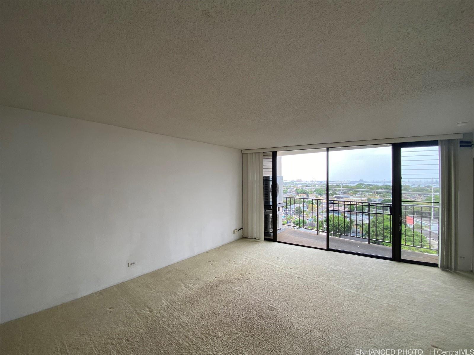 Park At Pearlridge condo # A1008, Aiea, Hawaii - photo 5 of 25