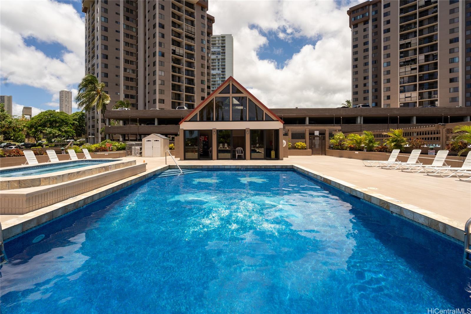 Park At Pearlridge condo # A1305, Aiea, Hawaii - photo 22 of 25