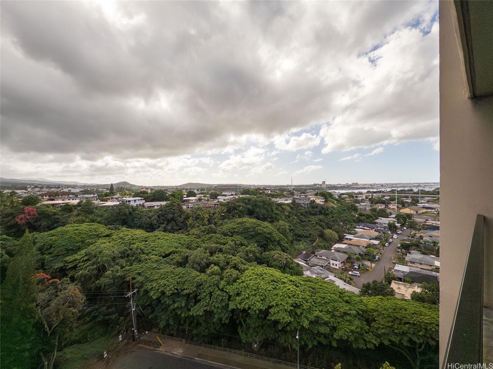 Park At Pearlridge condo # A1305, Aiea, Hawaii - photo 7 of 25