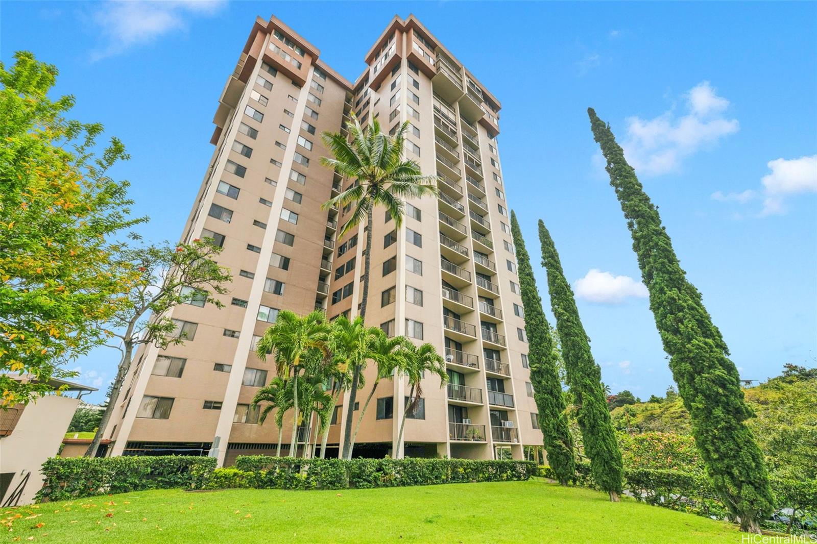 Park At Pearlridge condo # A207, Aiea, Hawaii - photo 20 of 21