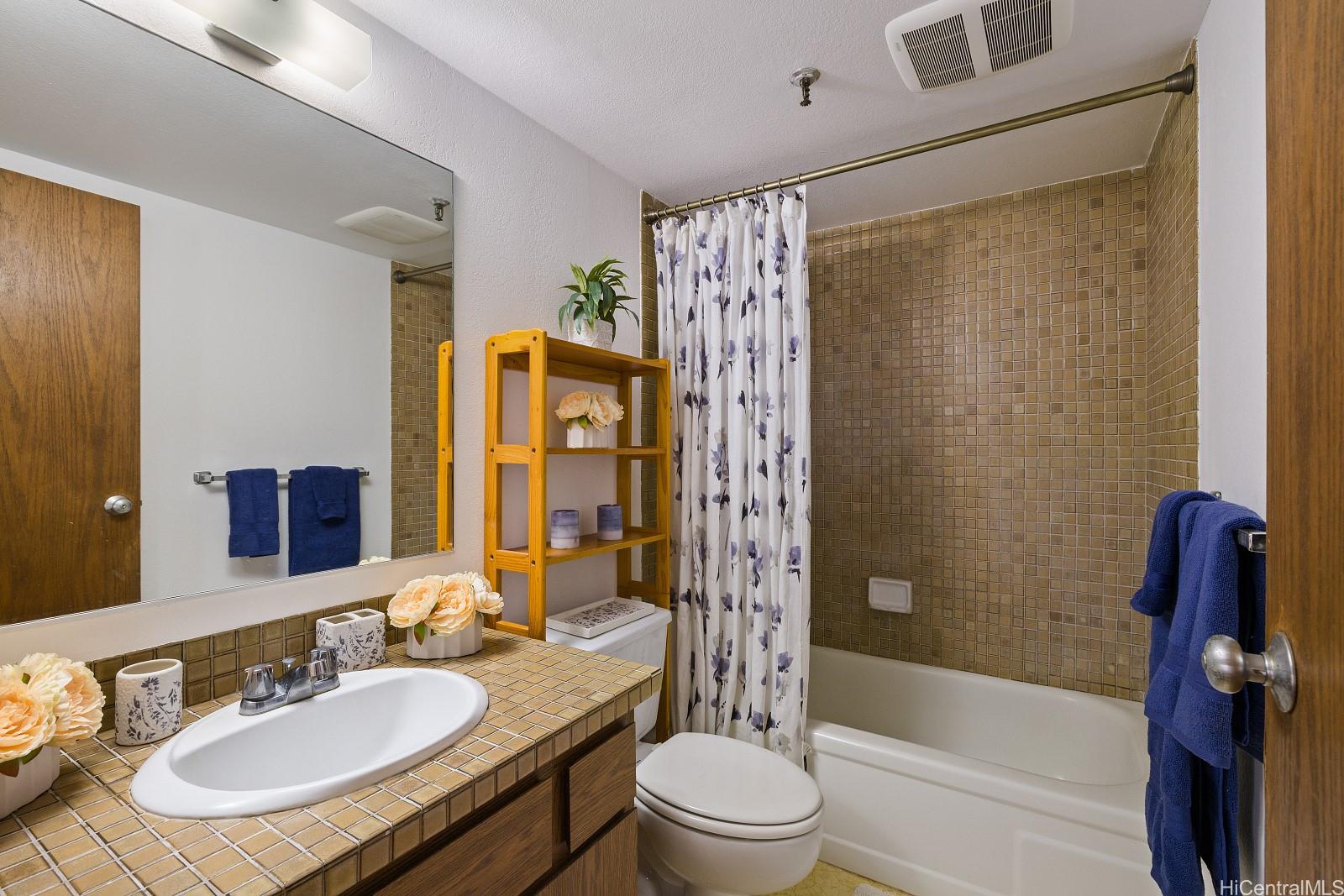 Park at Pearlridge condo # A603, Aiea, Hawaii - photo 13 of 25