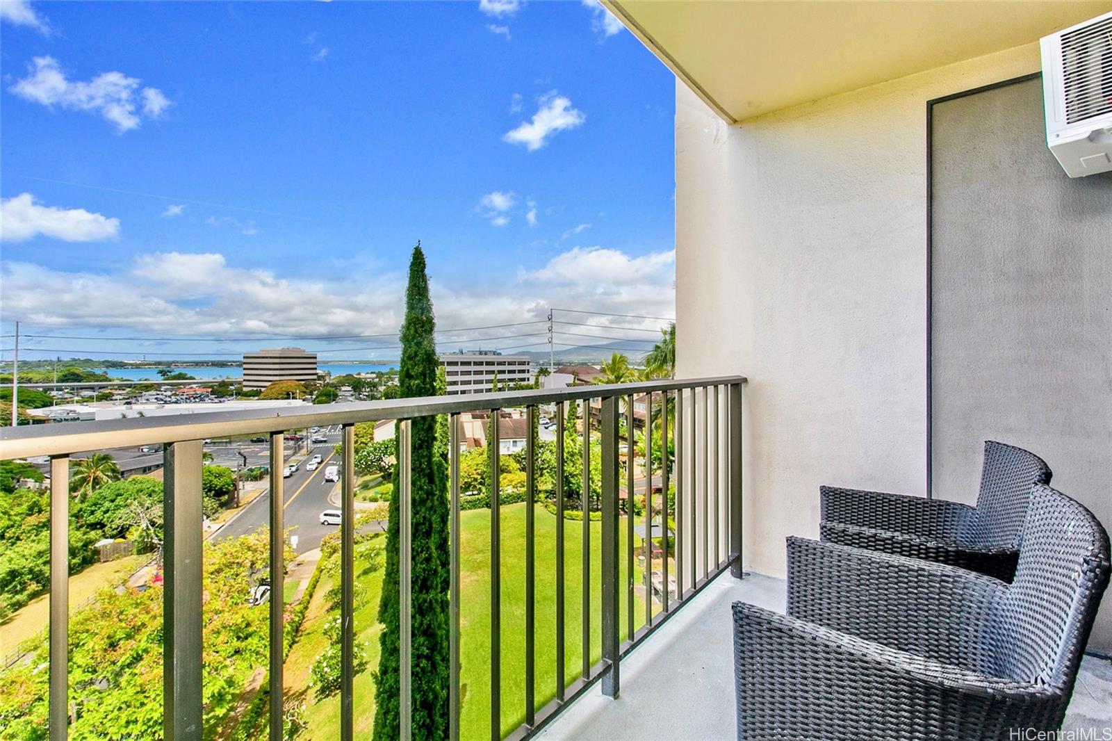 Park At Pearlridge condo # A707, Aiea, Hawaii - photo 3 of 25