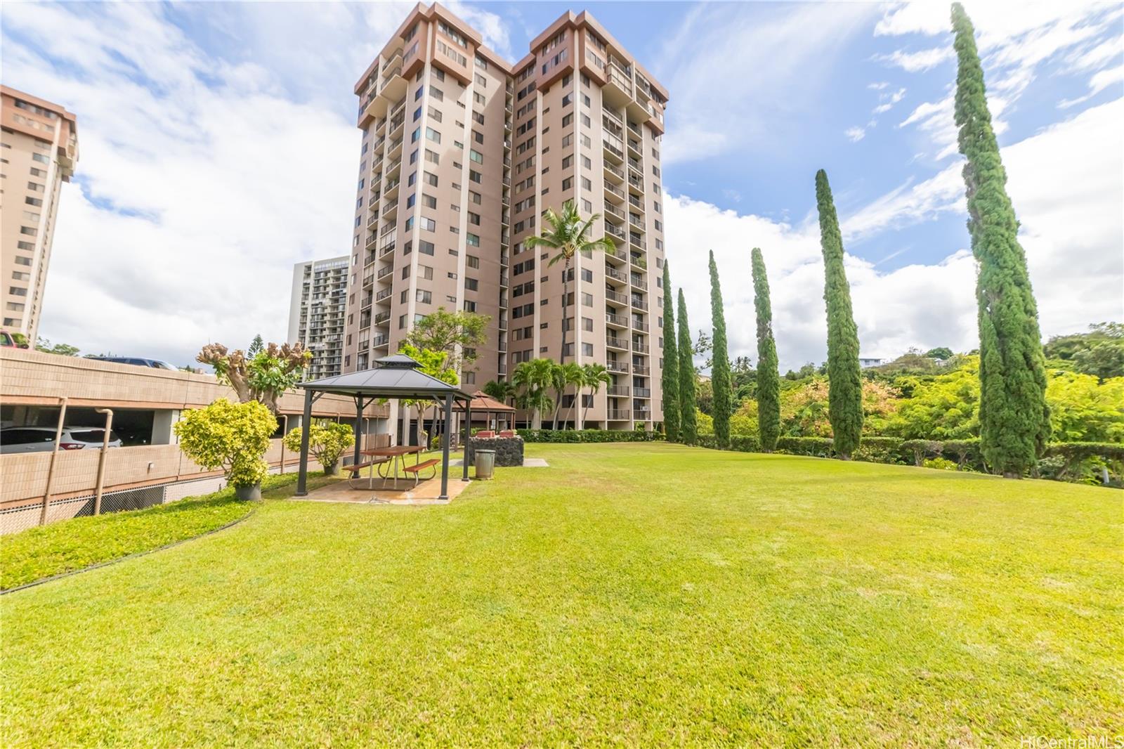 Park At Pearlridge condo # A708, Aiea, Hawaii - photo 14 of 17