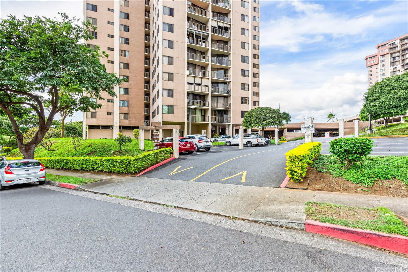 Park At Pearlridge condo # A808, Aiea, Hawaii - photo 19 of 25