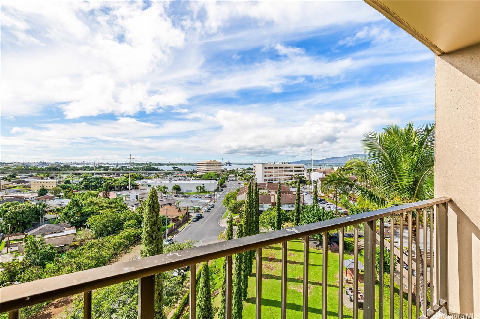 Park At Pearlridge condo # A808, Aiea, Hawaii - photo 7 of 25