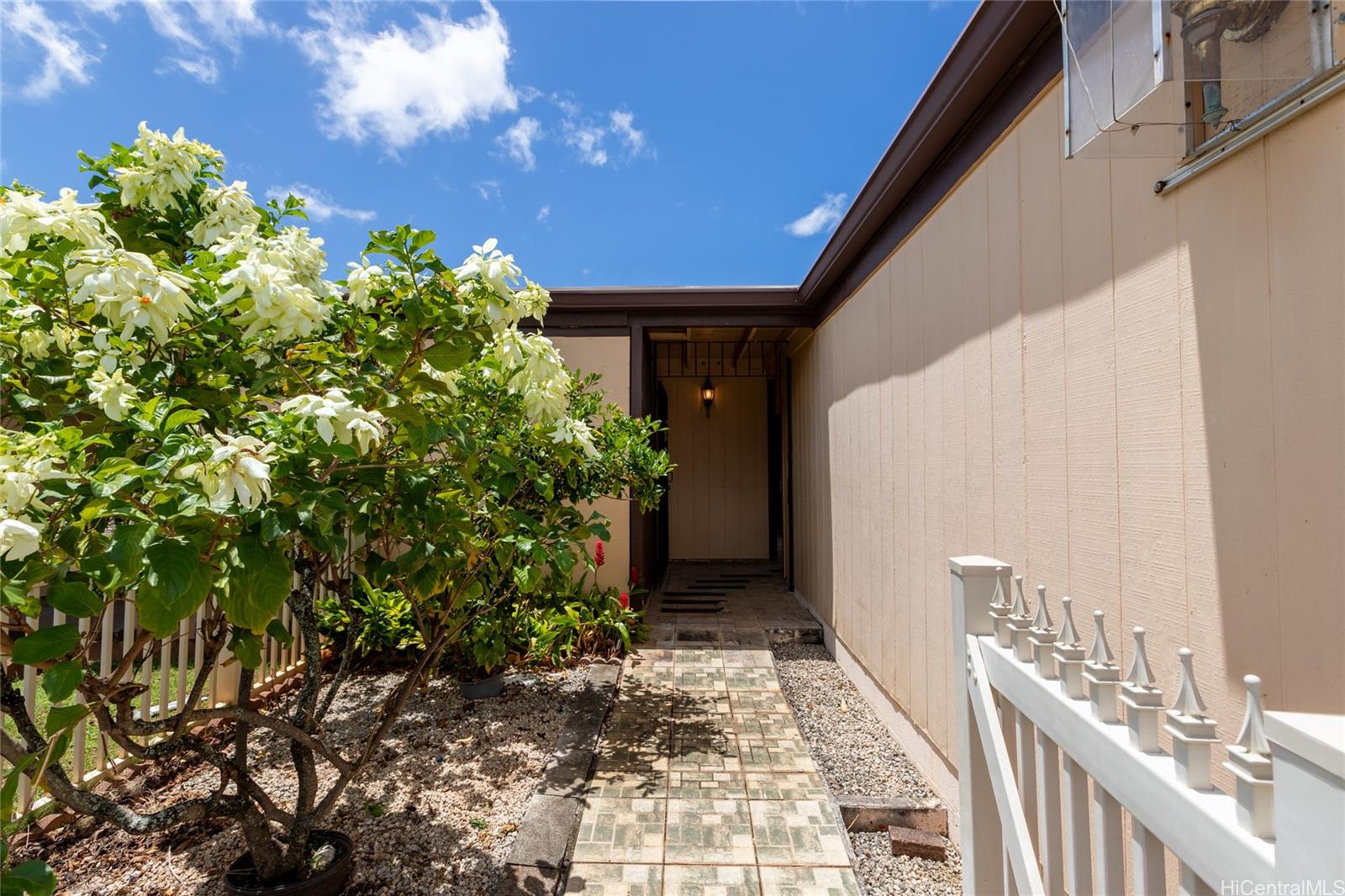 98-520  Lulu Street Newtown, PearlCity home - photo 19 of 25